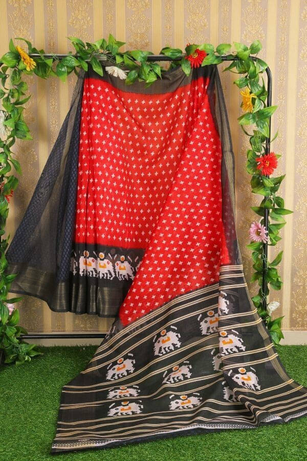     			Suali Art Silk Self Design Saree With Unstitched Blouse Piece ( Red )