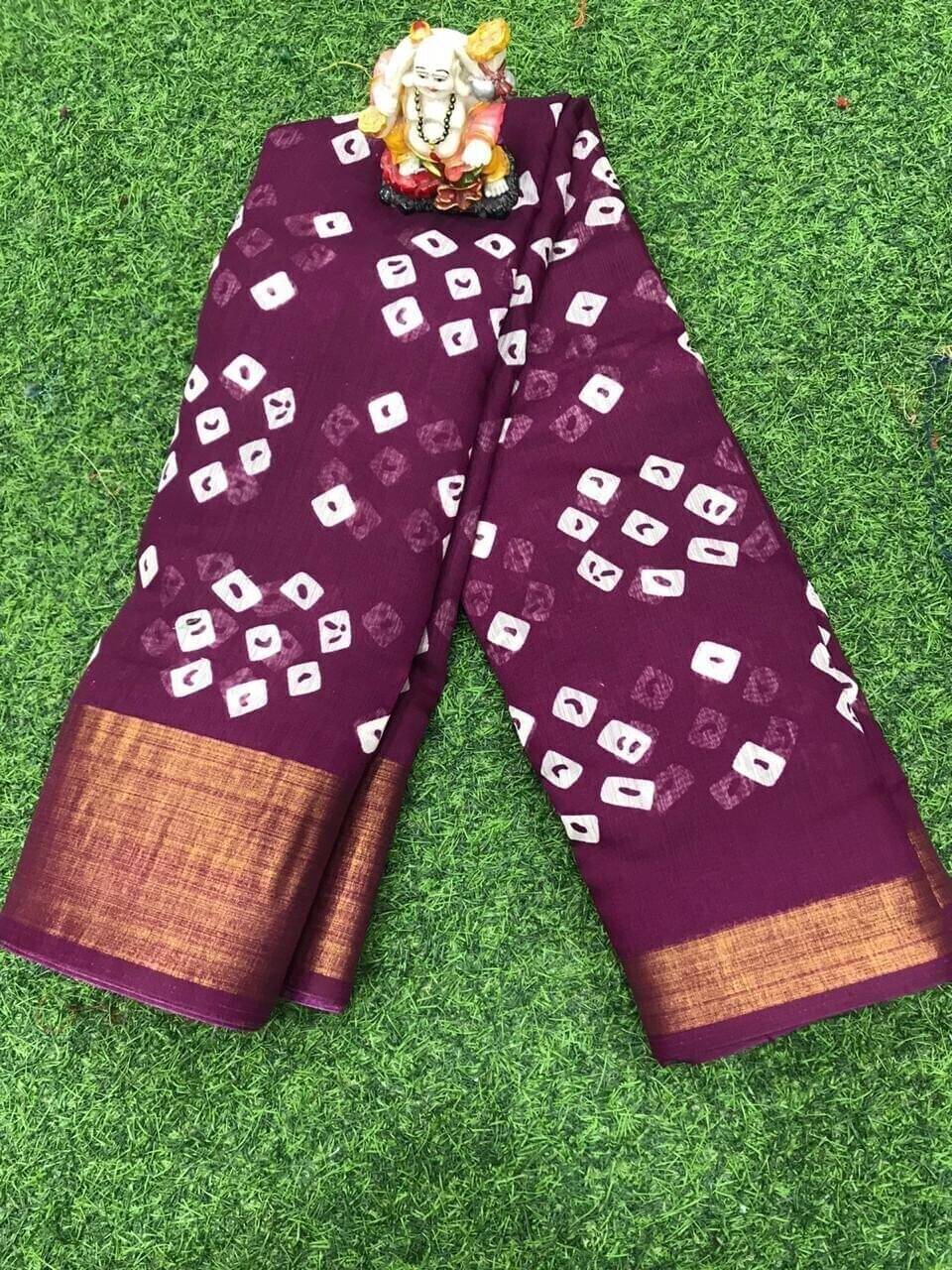 Suali Cotton Blend Printed Saree With Unstitched Blouse Piece ( Purple ) Suali Cotton Blend Printed Saree With Unstitched Blouse Piece ( Purple )