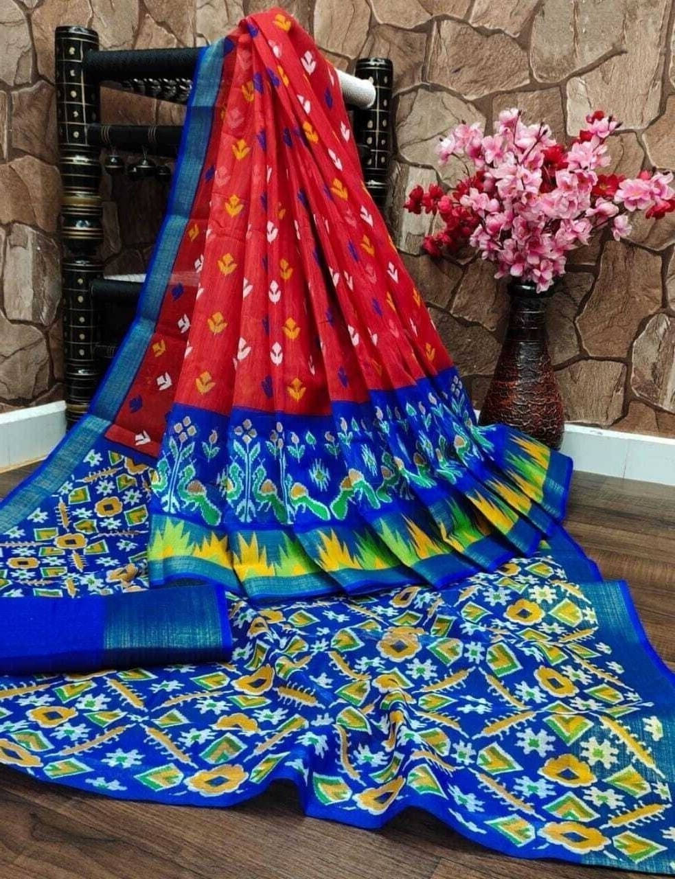 Suali Cotton Blend Striped Saree With Unstitched Blouse Piece ( Pink ) Suali Cotton Blend Striped Saree With Unstitched Blouse Piece ( Pink )