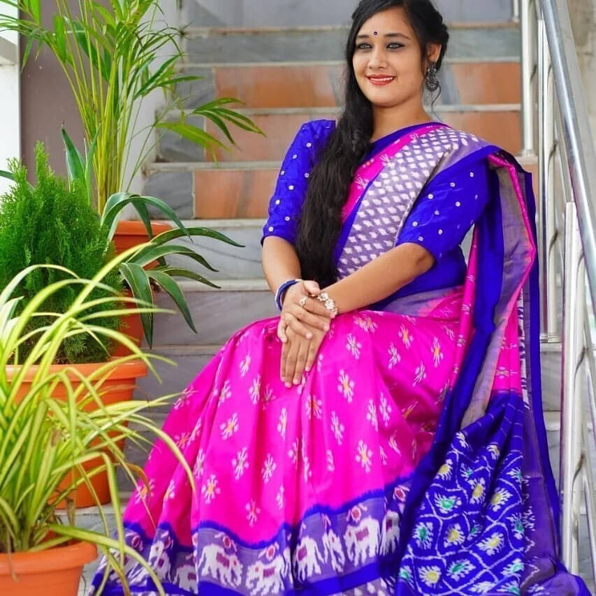 Suali Crepe Printed Saree With Unstitched Blouse Piece ( Blue ) Suali Crepe Printed Saree With Unstitched Blouse Piece ( Blue )