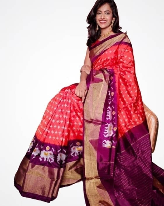 Suali Silk Printed Saree With Unstitched Blouse Piece ( Red ) Suali Silk Printed Saree With Unstitched Blouse Piece ( Red )