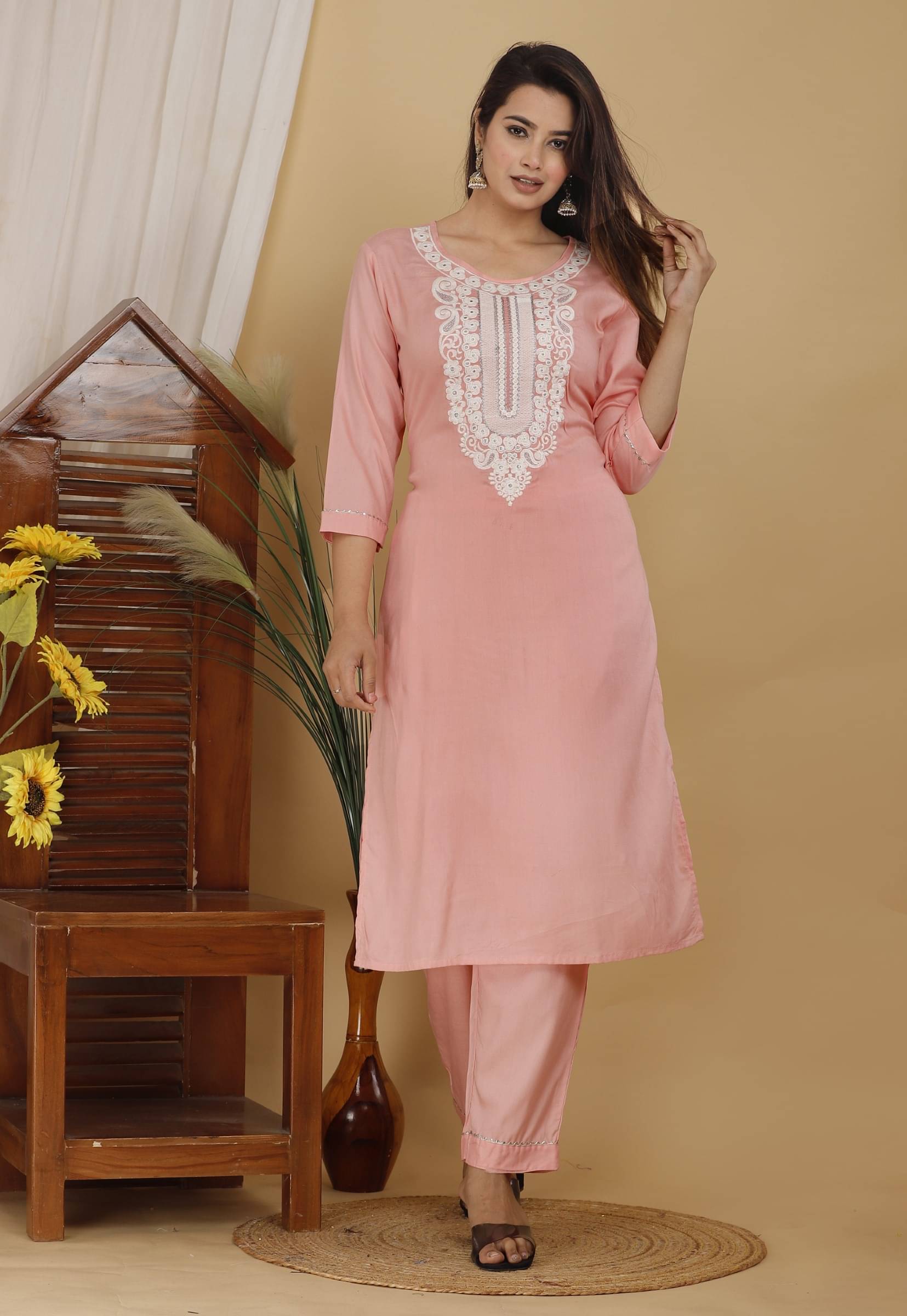     			jain creation Women's Cotton Blend Embroidered Kurti With Pants ( Pink )