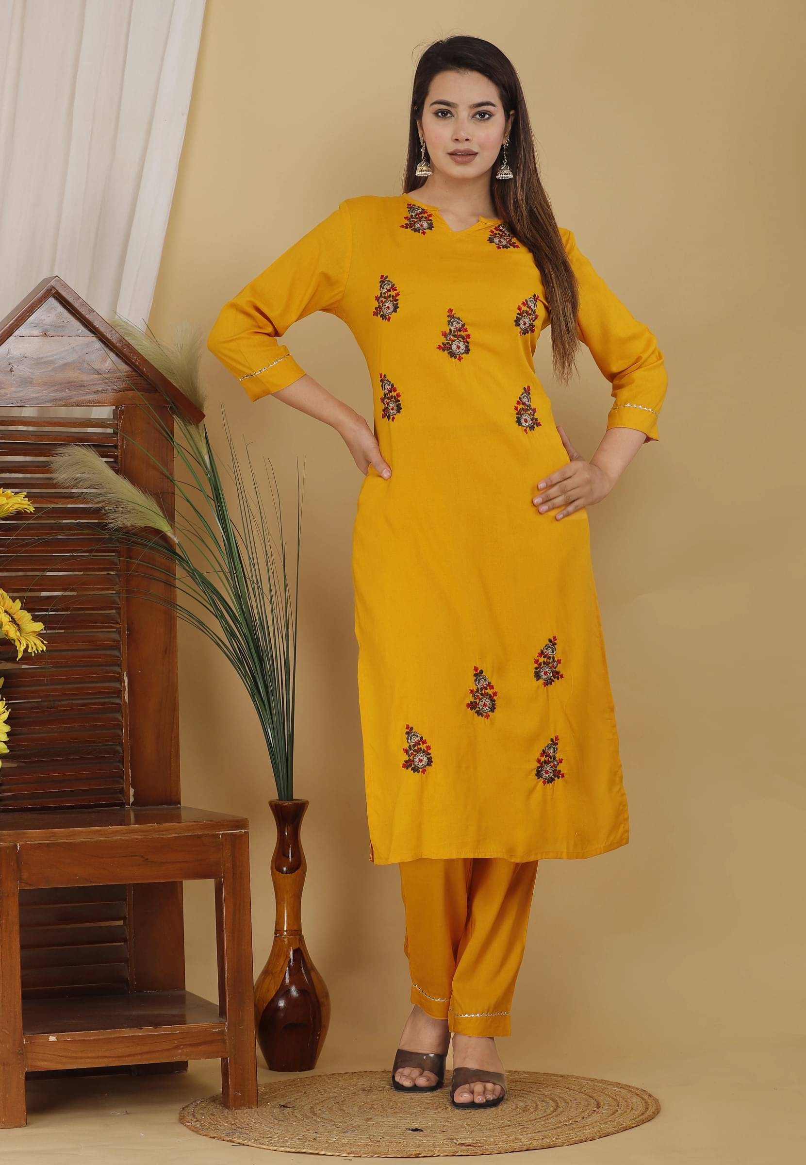     			jain creation Women's Cotton Blend Embroidered Kurti With Pants ( Yellow )