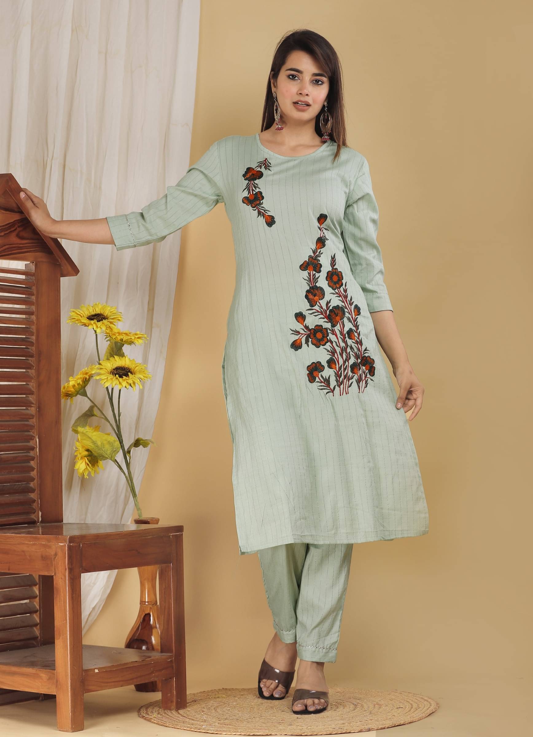     			jain creation Women's Cotton Silk Embroidered Kurti With Pants ( Green )