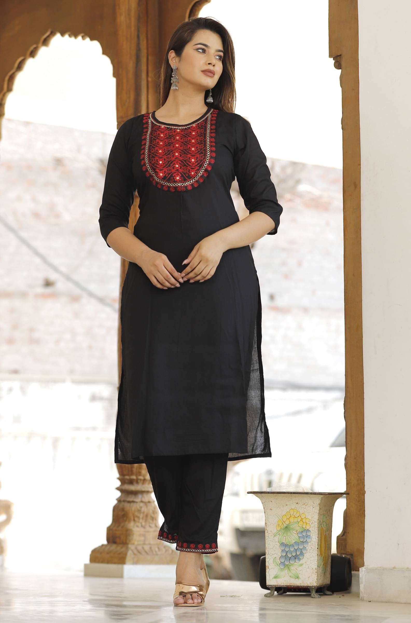 jain creation Women's Viscose Embroidered Kurti With Pants ( Black ) jain creation Women's Viscose Embroidered Kurti With Pants ( Black )