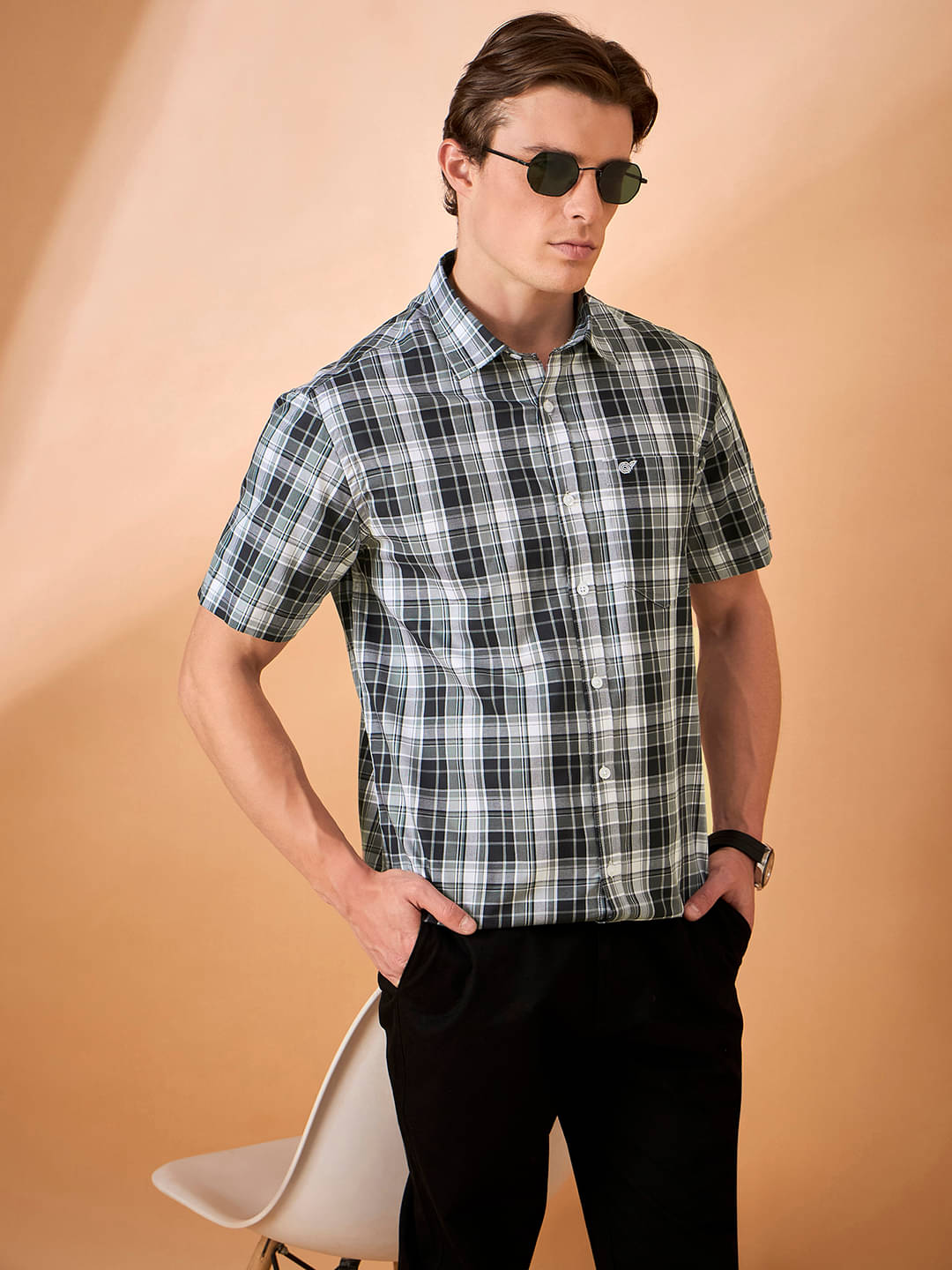     			Club York Cotton Blend Slim Fit Checks Half Sleeves Men's Casual Shirt - Grey ( Pack of 1 )