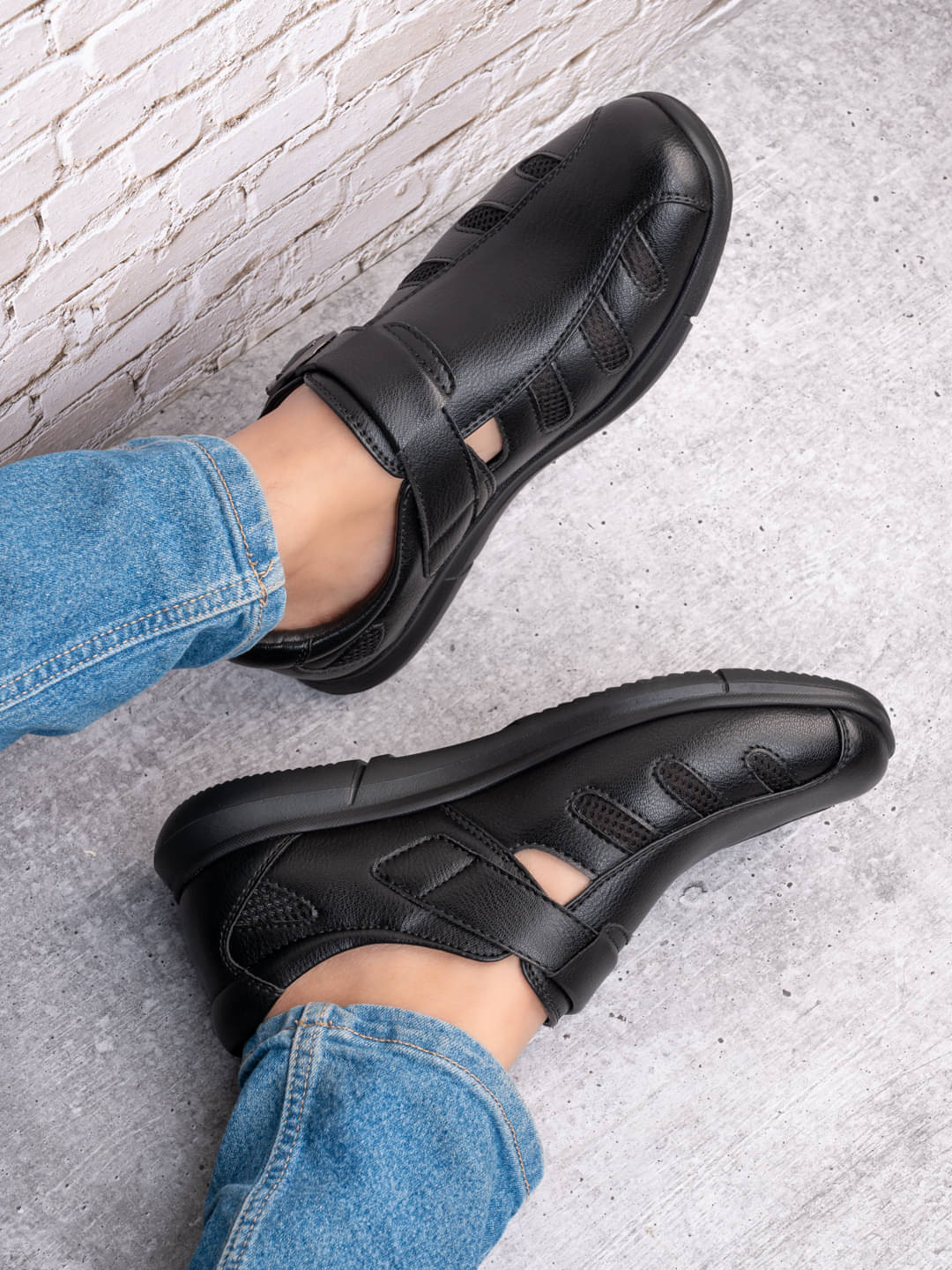     			Fentacia - Black Men's Sandals