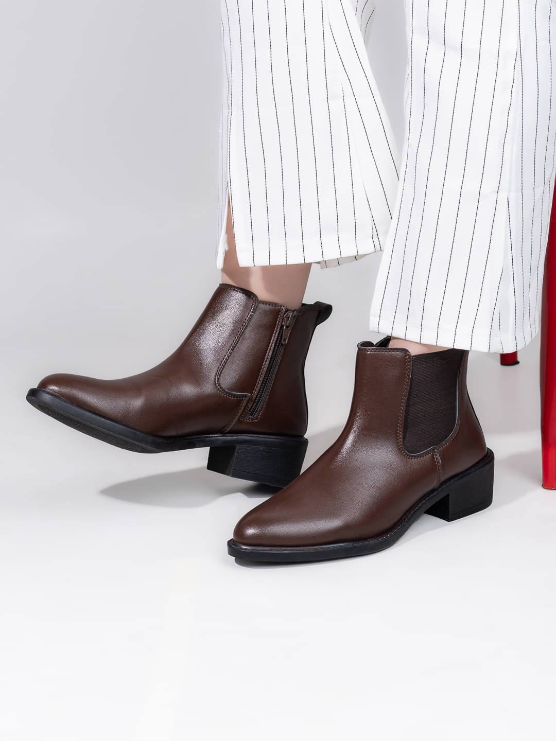    			Fentacia Brown Women's Ankle Length Boots