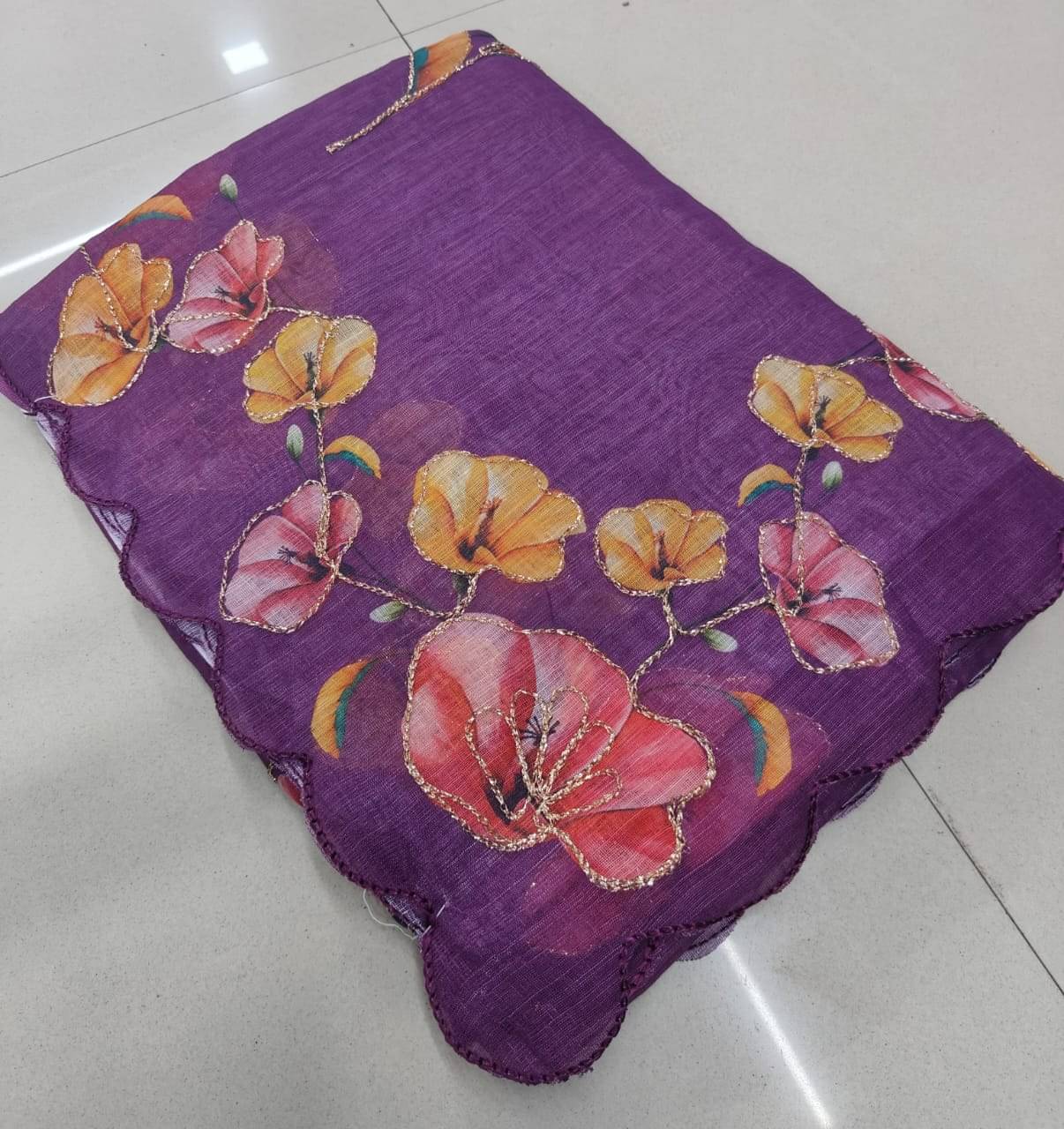     			GOPI SAREE Linen Printed Saree With Unstitched Blouse Piece ( Purple )