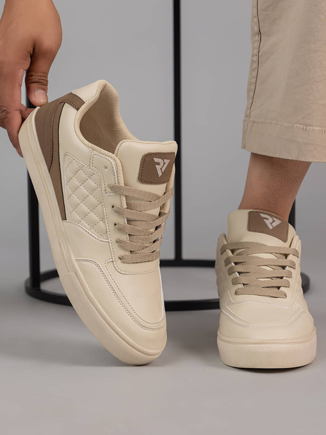     			RUN SEVEN ( by GO21 ) Summer Trendy Stylish Training Cream Men's Sneakers