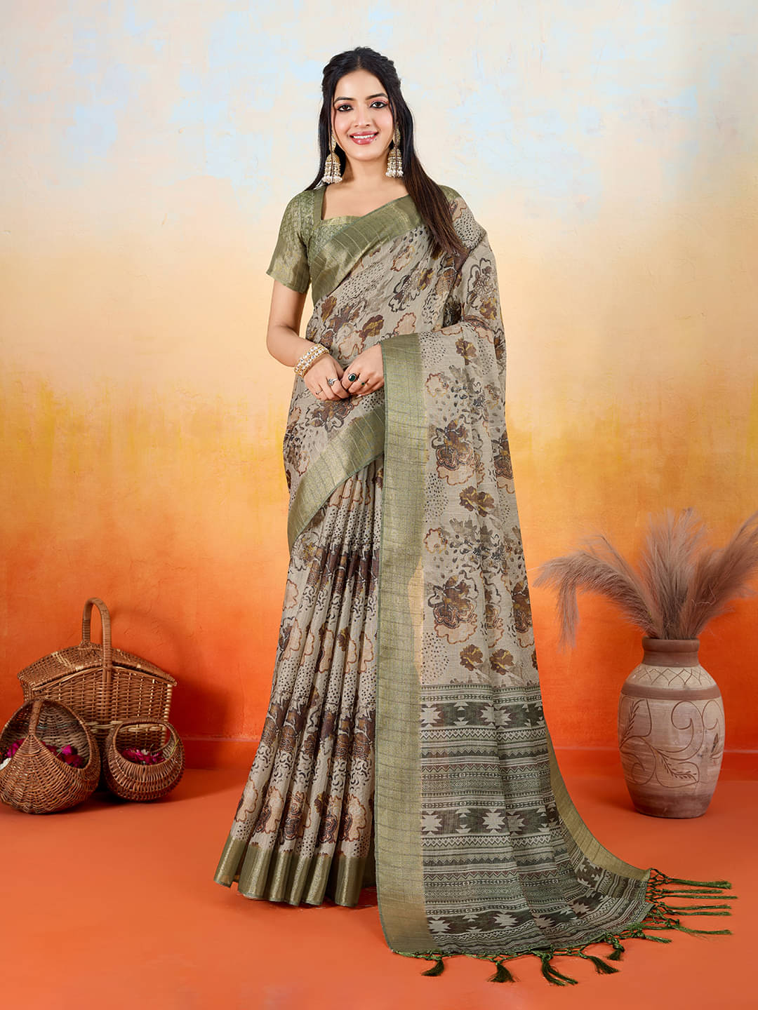     			Rekha Maniyar Silk Blend Printed Saree With Unstitched Blouse Piece ( Light Green )