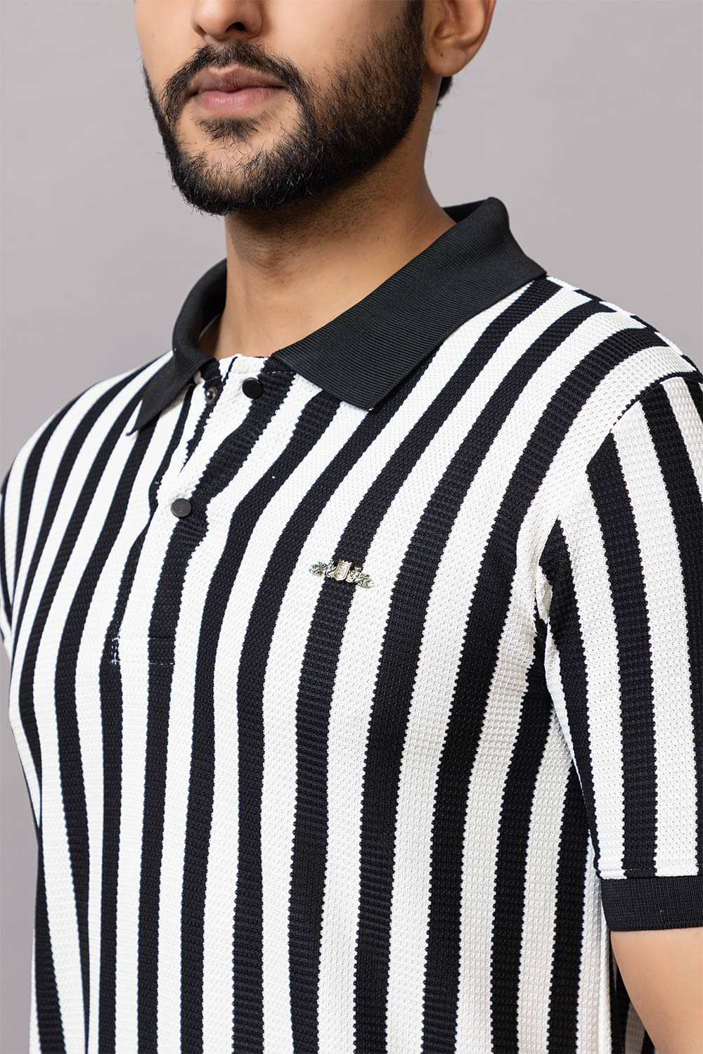     			TOROLY Men Cotton Blend Regular Fit Colorblock T-Shirt ( Black )