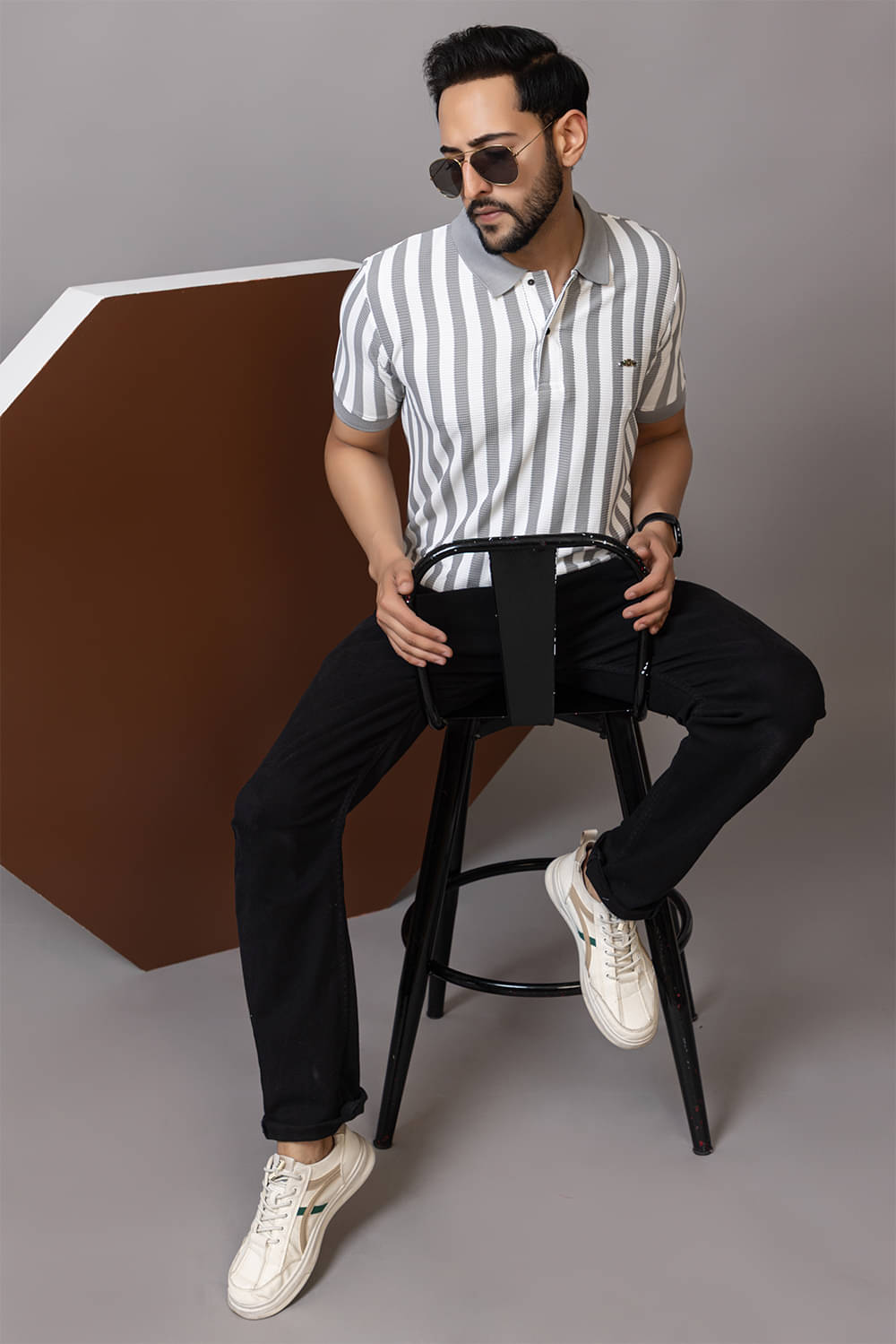     			TOROLY Men Cotton Blend Regular Fit Colorblock T-Shirt ( Grey )