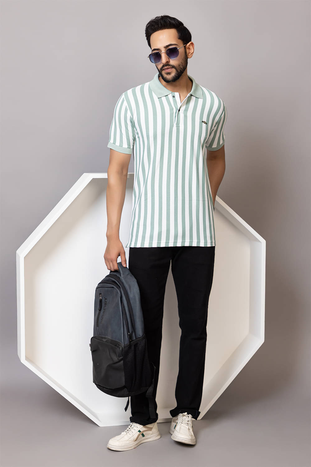     			TOROLY Men Cotton Blend Regular Fit Colorblock T-Shirt ( Mint Green )