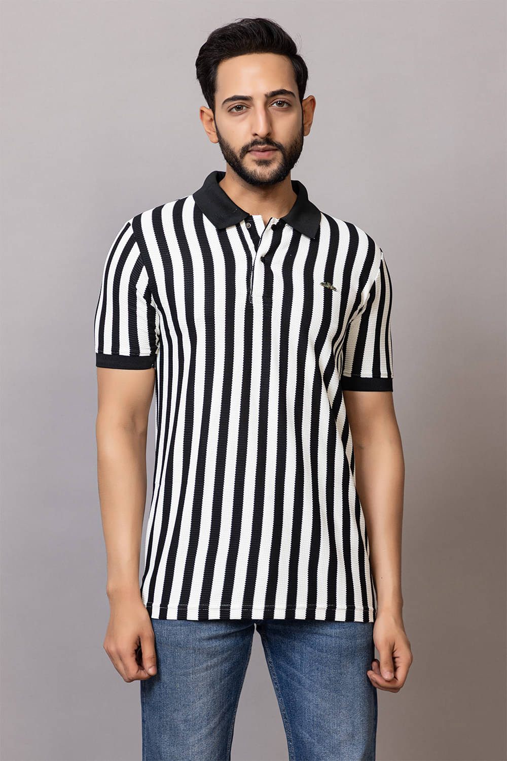     			TOROLY Men Cotton Blend Regular Fit Colorblock T-Shirt ( Black )