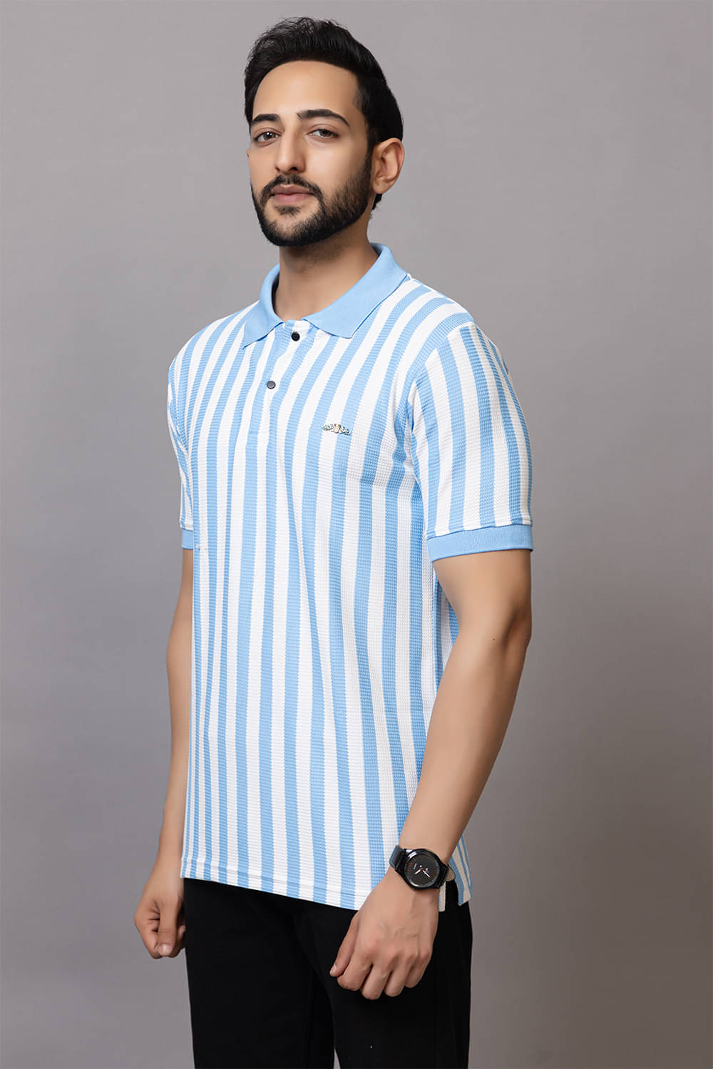 TOROLY Men Cotton Blend Regular Fit Colorblock T-Shirt ( Sky Blue )     			TOROLY Men Cotton Blend Regular Fit Colorblock T-Shirt ( Sky Blue )