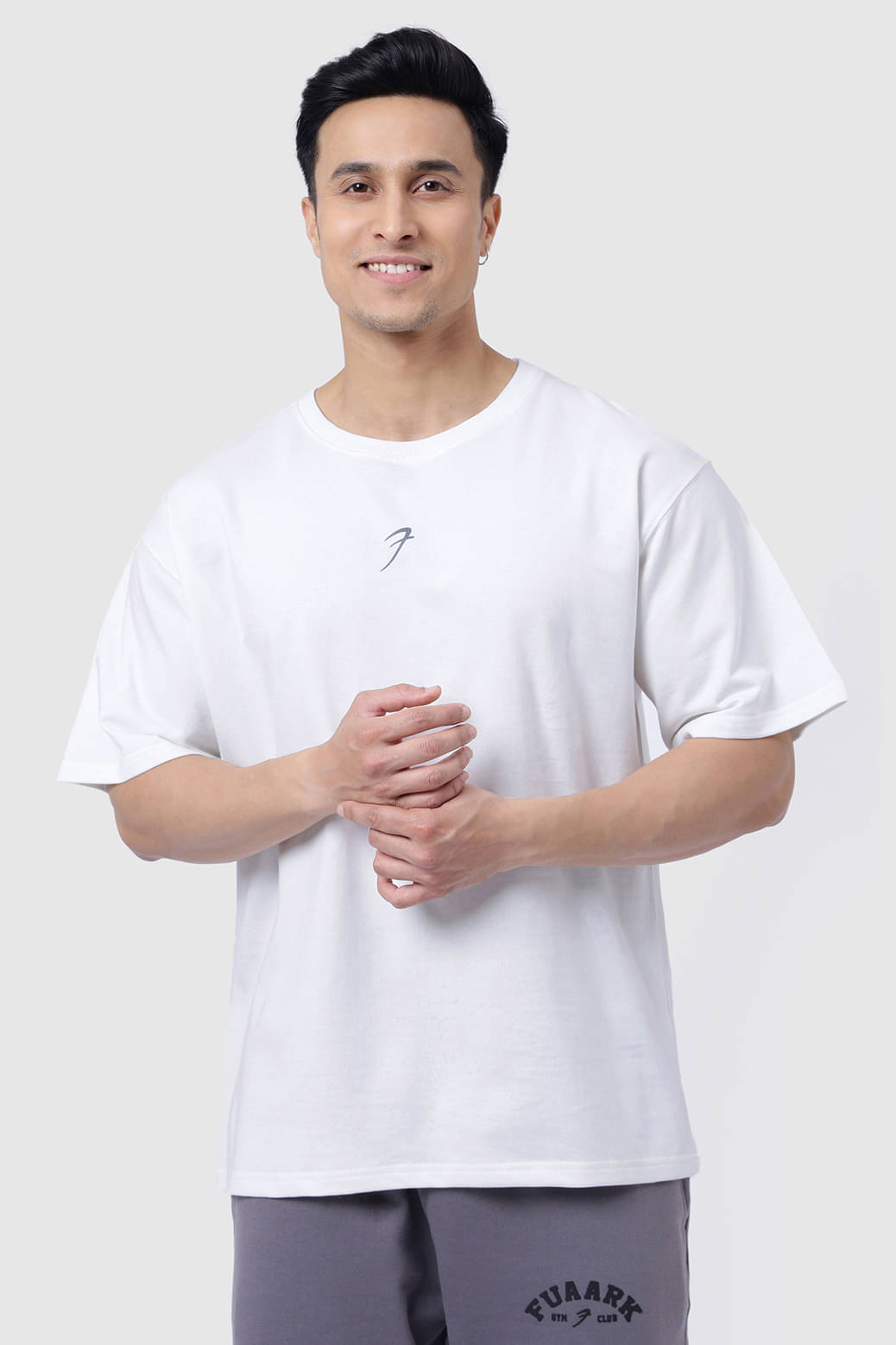Fuaark White Cotton Oversized Fit Men's Sports T-Shirt ( Pack of 1 )     			Fuaark White Cotton Oversized Fit Men's Sports T-Shirt ( Pack of 1 )