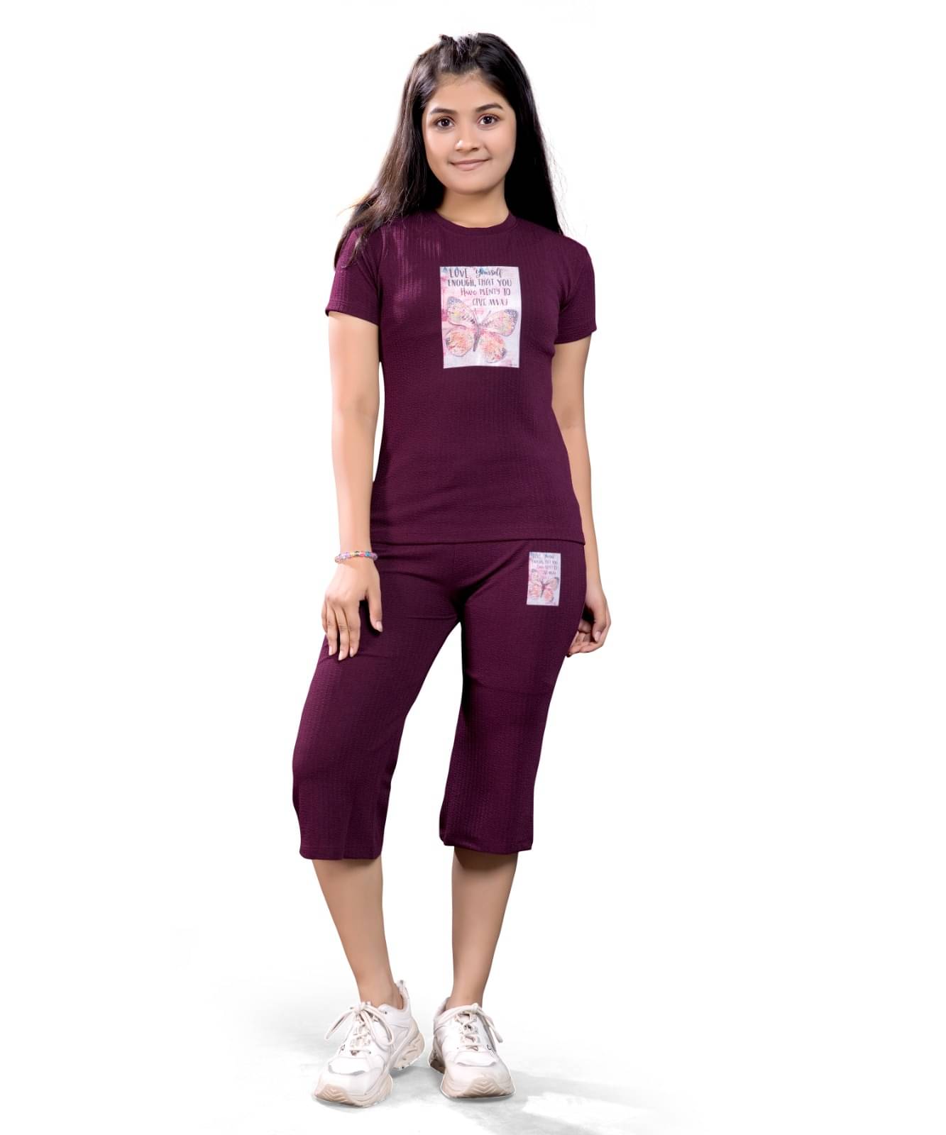     			Little Funky Pack of 1 Girls Cotton Blend T-shirt & Capris ( Maroon )
