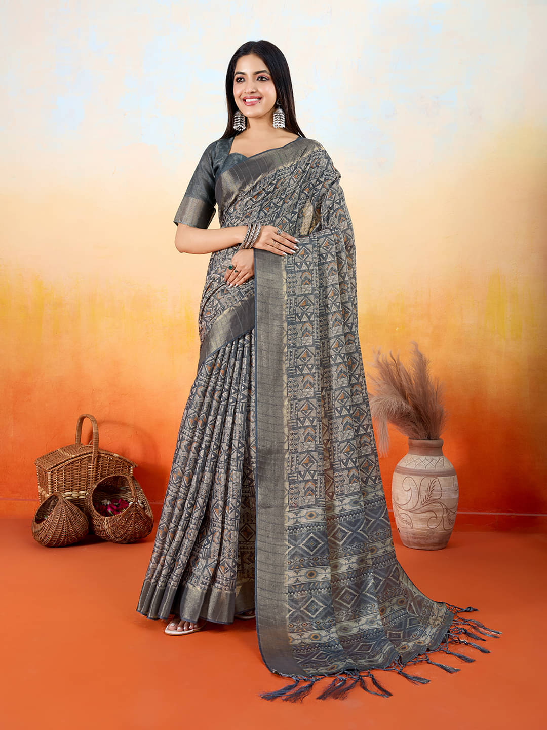 Rekha Maniyar Silk Blend Printed Saree With Unstitched Blouse Piece ( Grey ) Rekha Maniyar Silk Blend Printed Saree With Unstitched Blouse Piece ( Grey )