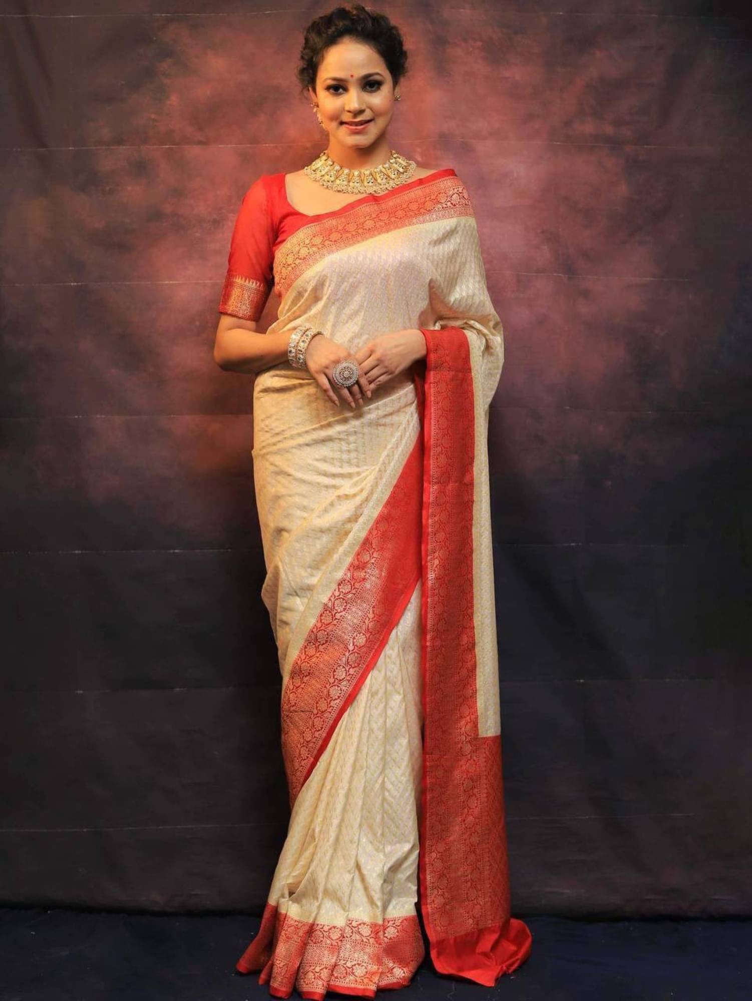 TARTAM Silk Printed Saree With Unstitched Blouse Piece ( Cream ) TARTAM Silk Printed Saree With Unstitched Blouse Piece ( Cream )