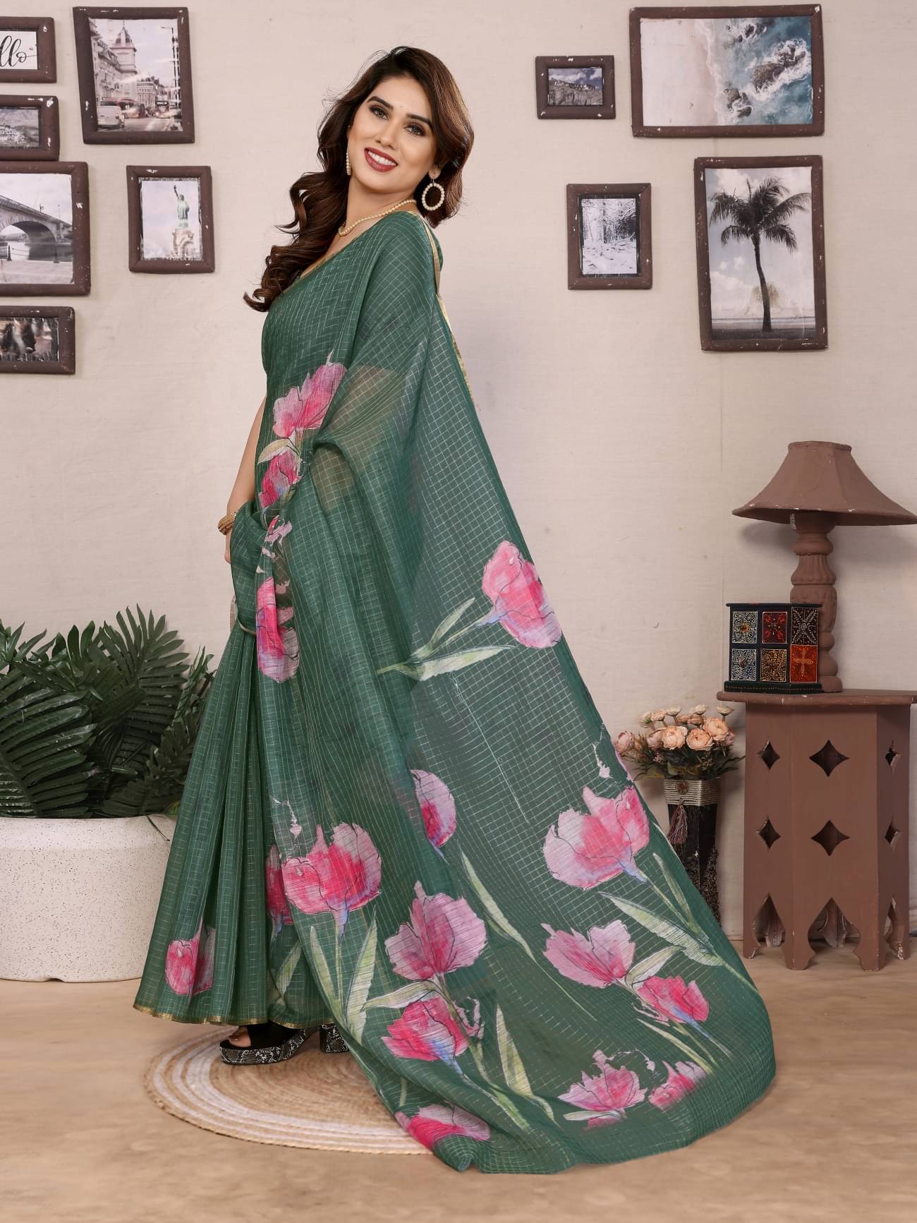 HITESH ENTERPRISE Linen Printed Saree With Unstitched Blouse Piece ( Green ) HITESH ENTERPRISE Linen Printed Saree With Unstitched Blouse Piece ( Green )