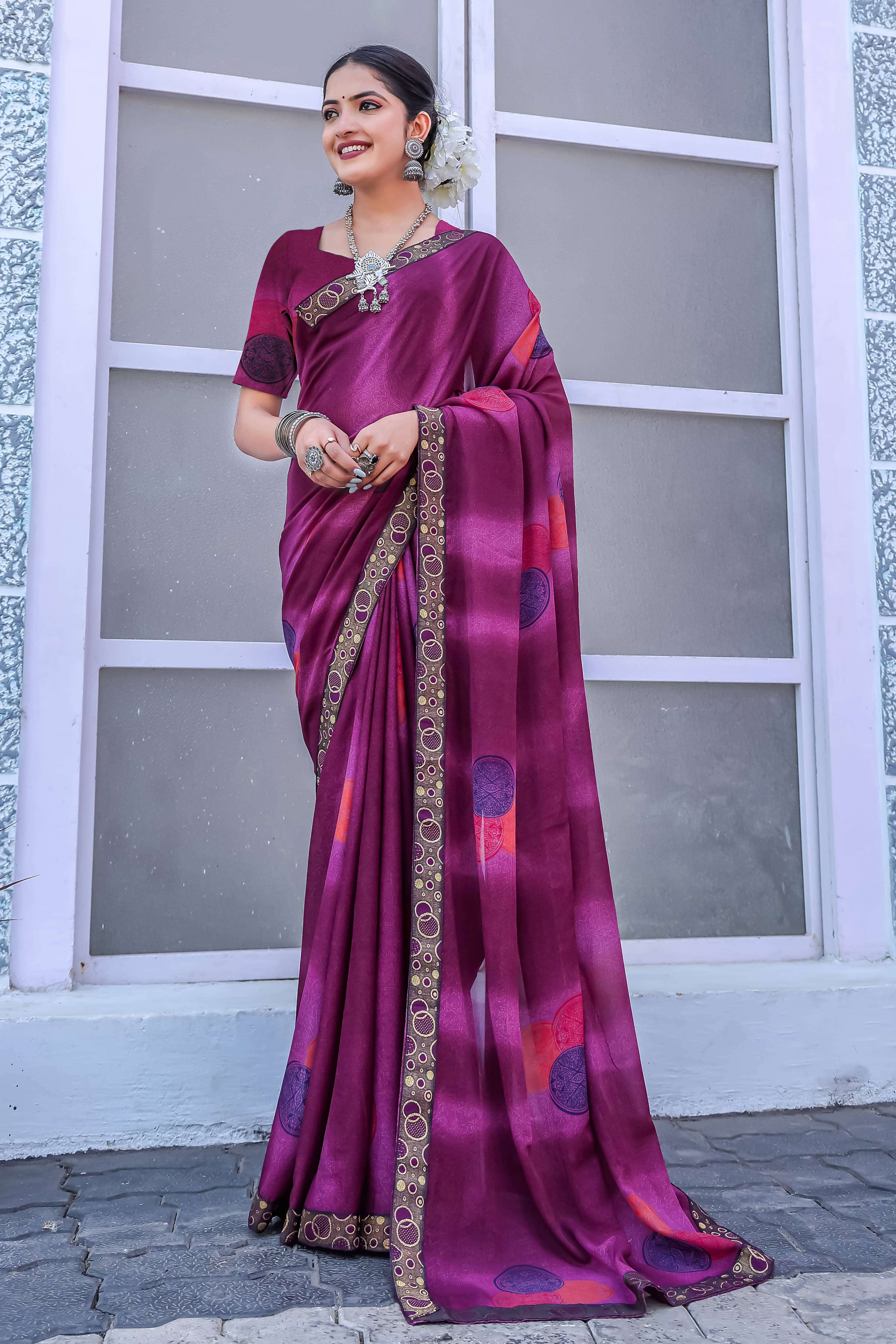 Maayro Georgette Printed Saree With Unstitched Blouse Piece ( Wine ) Maayro Georgette Printed Saree With Unstitched Blouse Piece ( Wine )