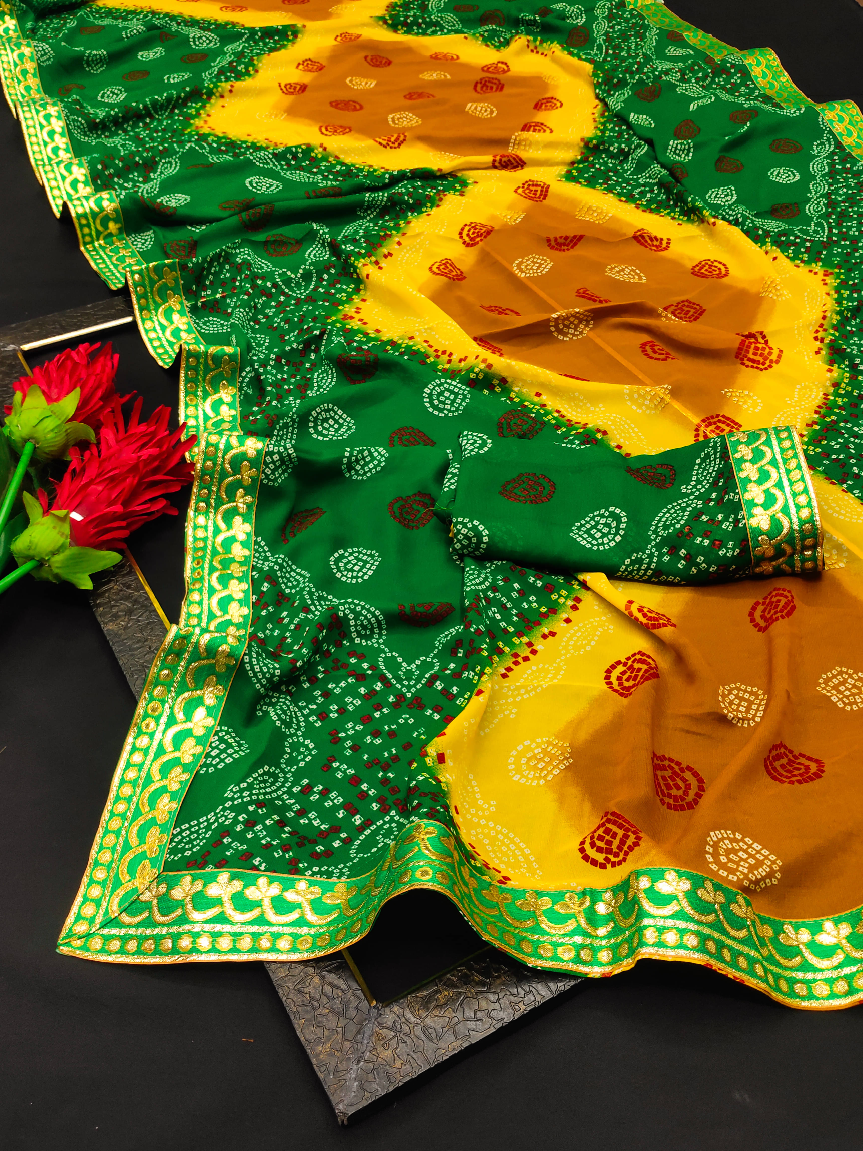 Maayro Georgette Printed Saree With Unstitched Blouse Piece ( Green ) Maayro Georgette Printed Saree With Unstitched Blouse Piece ( Green )
