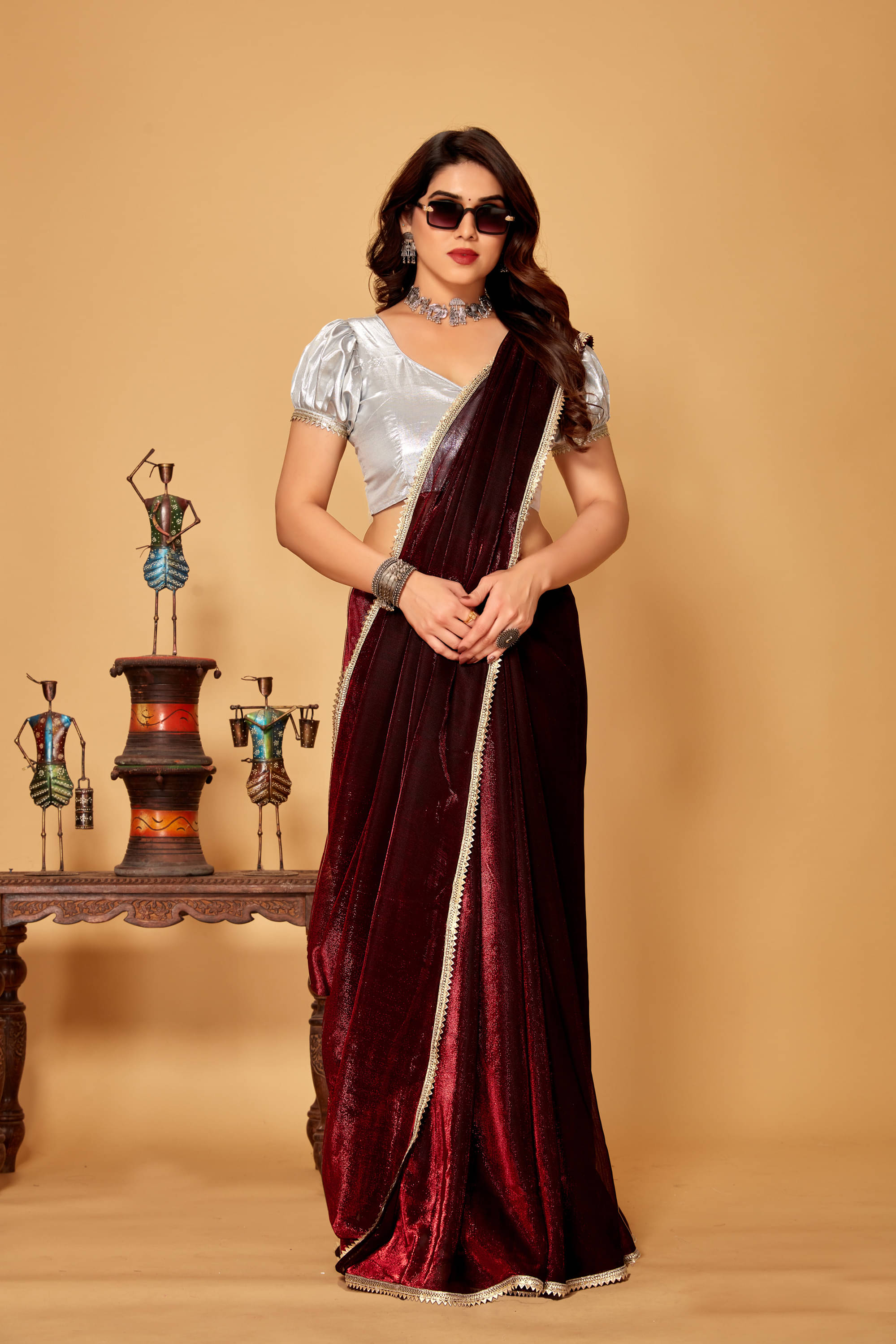     			Parmila Fashion Lycra Embellished Saree With Unstitched Blouse Piece ( Maroon )