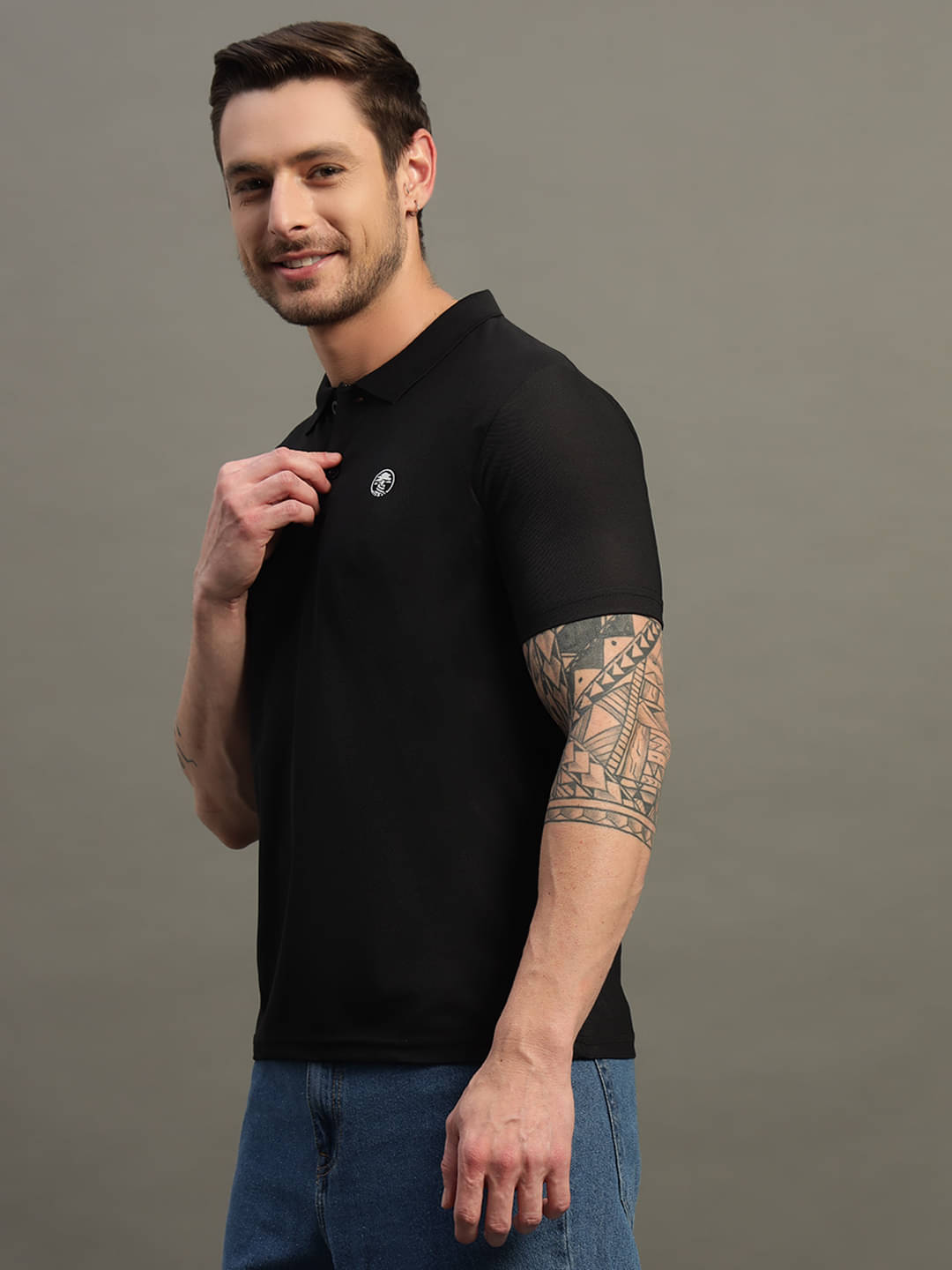     			TIMBER HITCH Men Cotton Blend Regular Fit Solid Polo T Shirt ( Black )