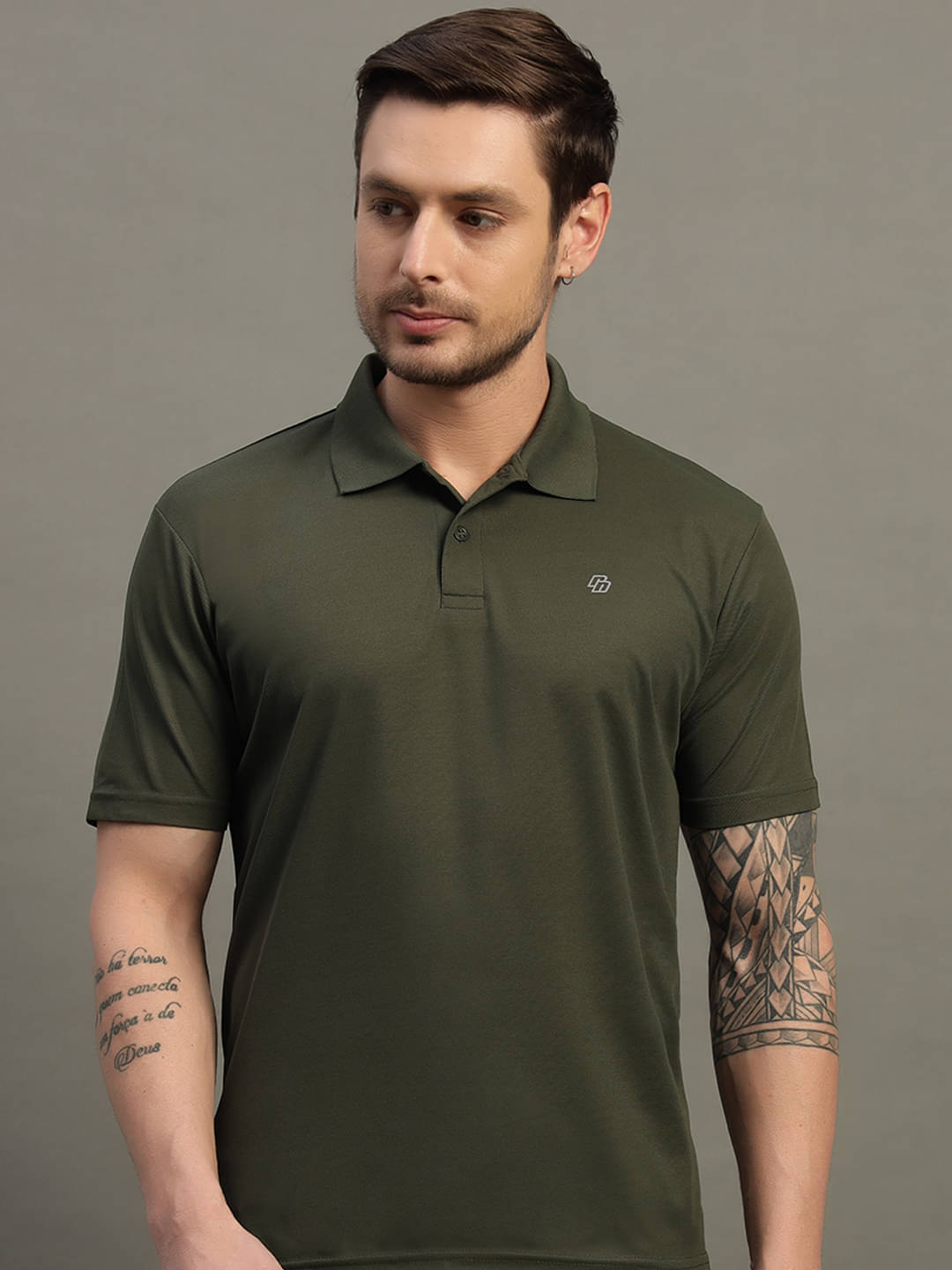     			renuovo Men Cotton Blend Regular Fit Solid Polo T Shirt ( Dark Green )