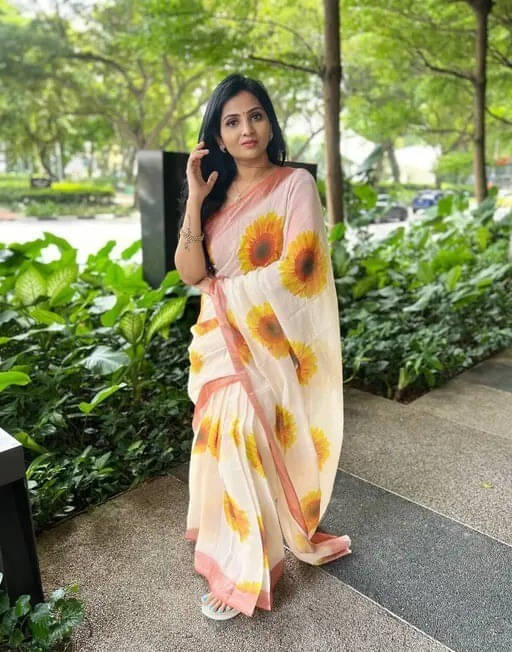 Ambe Creation Cotton Blend Printed Saree With Unstitched Blouse Piece ( Multicolor ) Ambe Creation Cotton Blend Printed Saree With Unstitched Blouse Piece ( Multicolor )