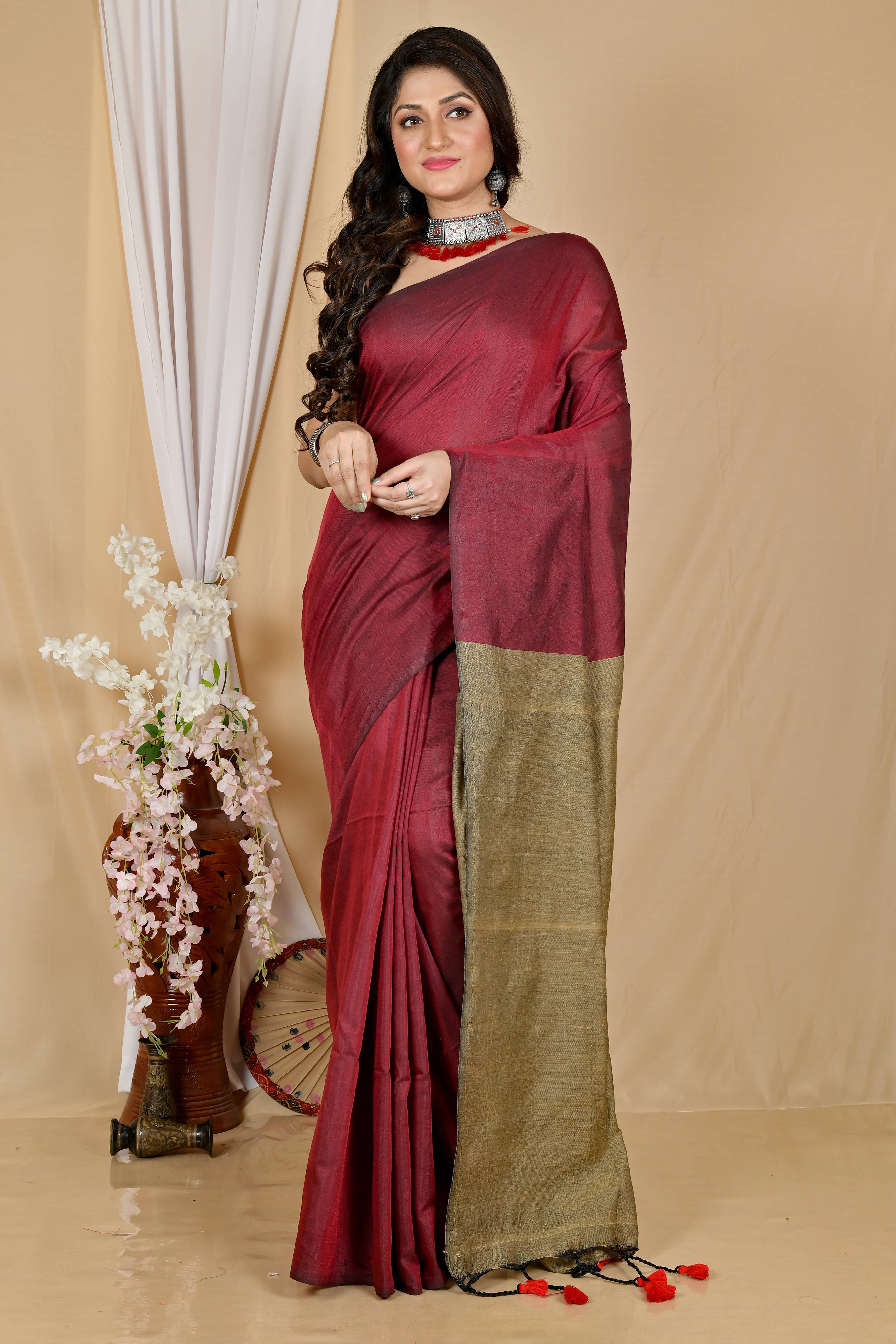     			BRYNBRIT Cotton Blend Colorblock Saree With Unstitched Blouse Piece ( Red )