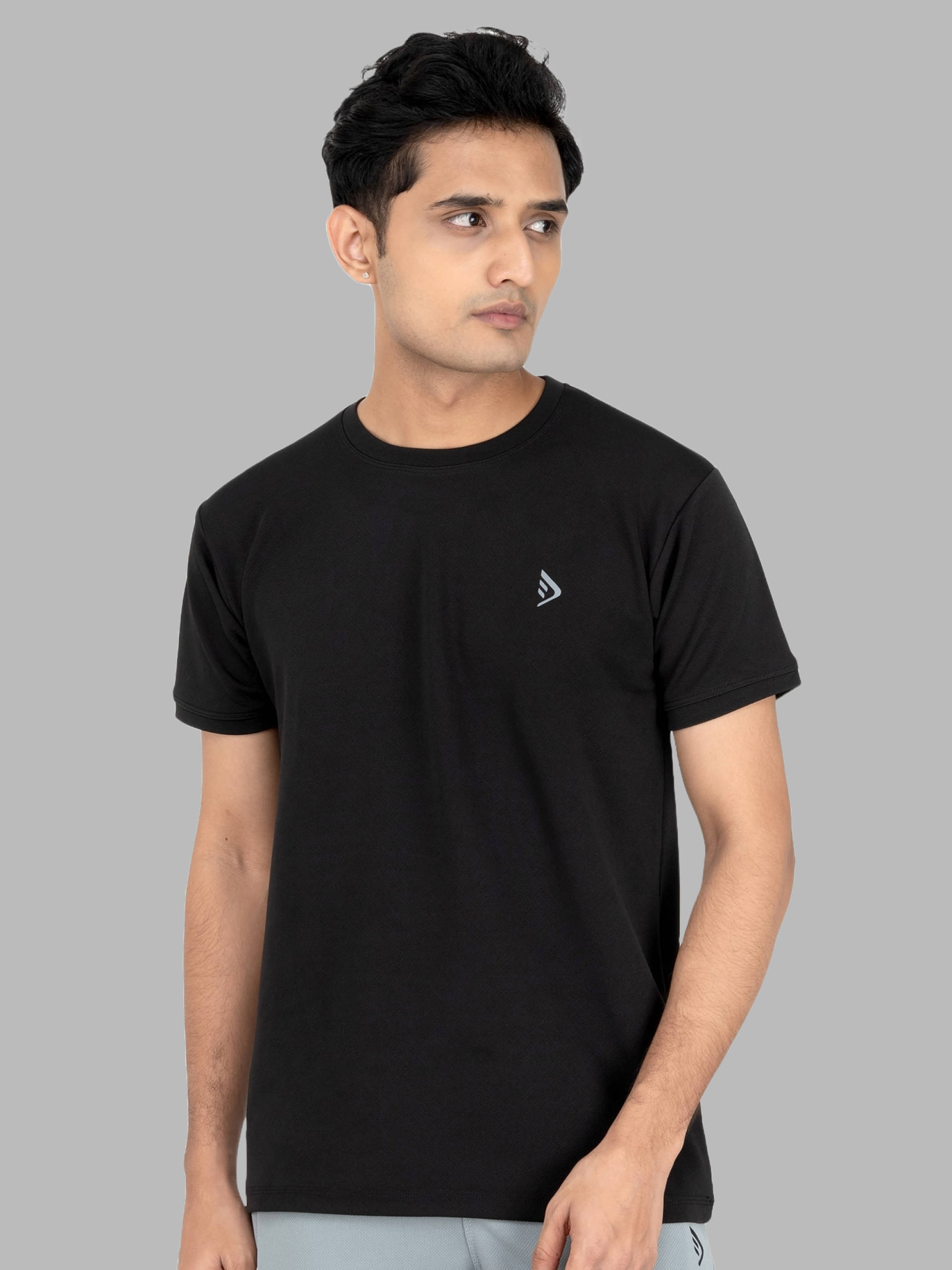 DIHOX Black Polyester Regular Fit Men's Sports T-Shirt ( Pack of 1 ) DIHOX Black Polyester Regular Fit Men's Sports T-Shirt ( Pack of 1 )
