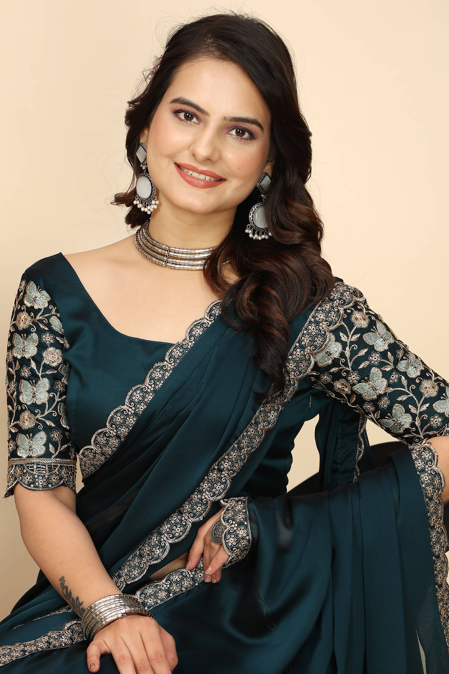JIRA Chiffon Printed Saree With Unstitched Blouse Piece ( Navy Blue ) JIRA Chiffon Printed Saree With Unstitched Blouse Piece ( Navy Blue )