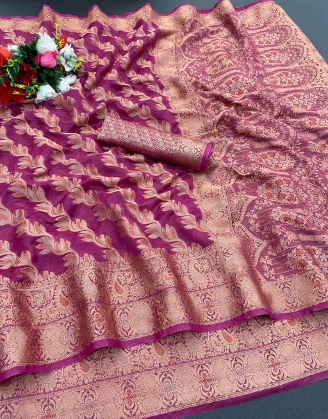     			JIRA Organza Embellished Saree With Unstitched Blouse Piece ( Purple )