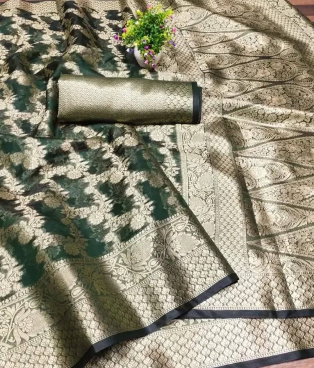    			JIRA Organza Embellished Saree With Unstitched Blouse Piece ( Green )