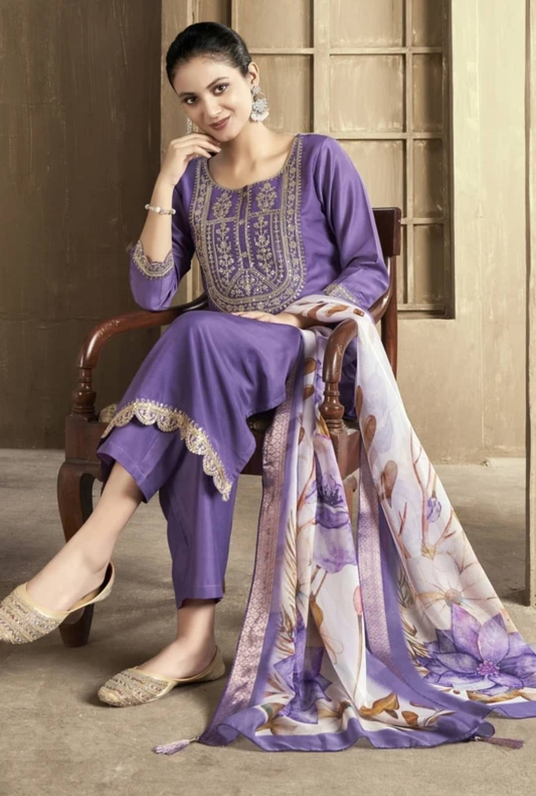     			RADHE Women Silk Blend Kurta Pant Dupatta Women's Cotton Blend Solid A-line Kurti with Dupatta - ( Lavender )