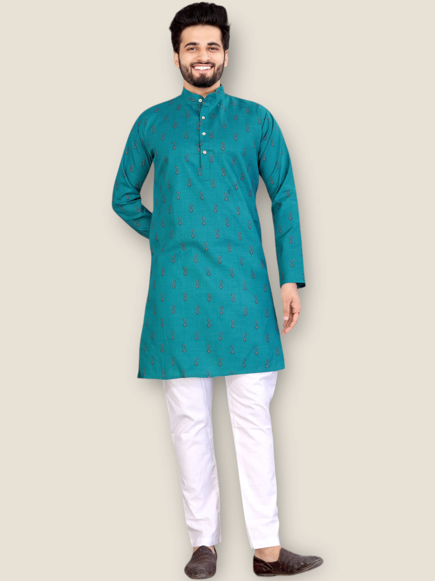     			SOPANI Green Cotton Blend Regular Fit Men's Kurta Pyjama Set ( Pack of 1 )