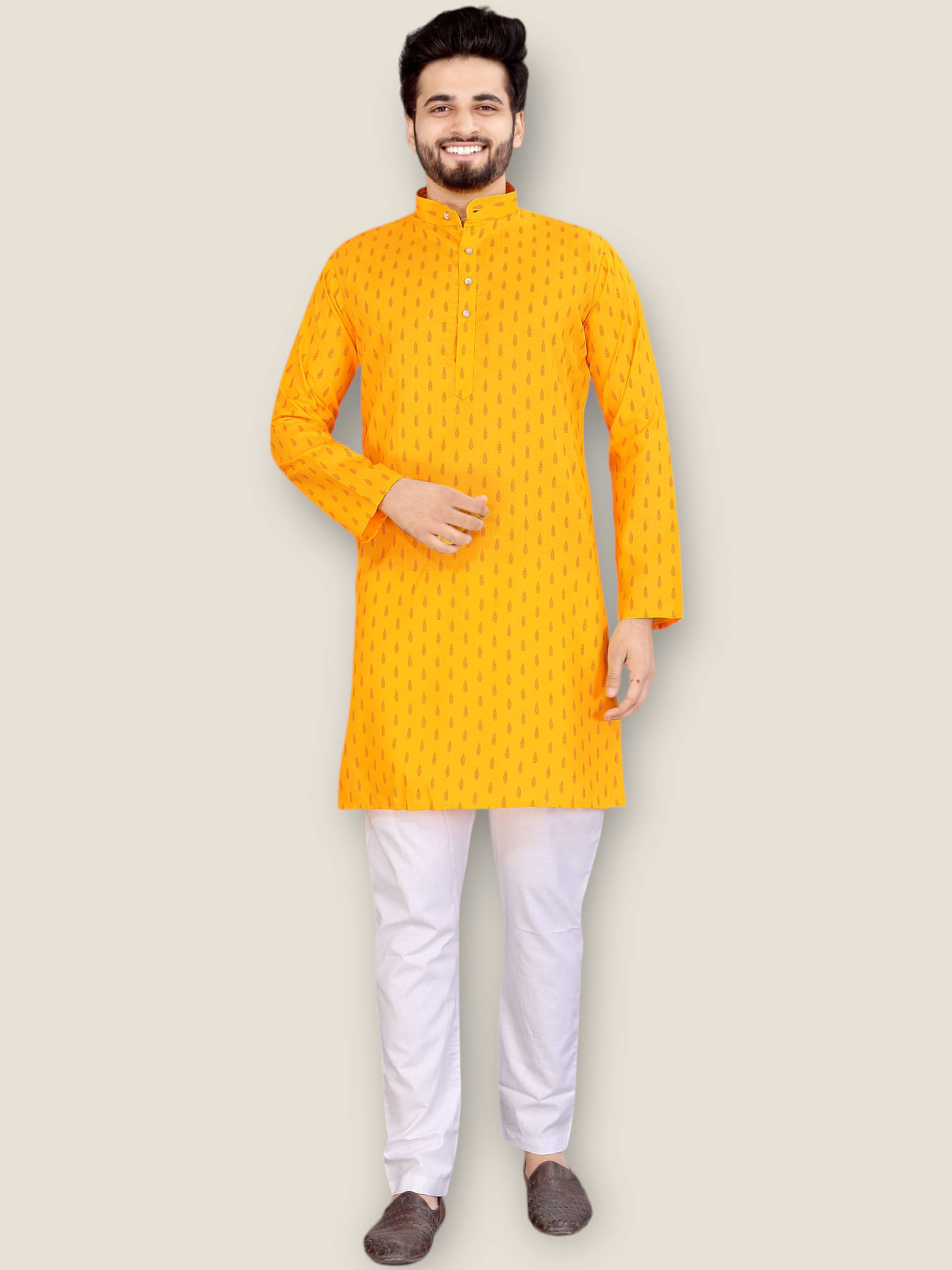     			SOPANI Yellow Cotton Blend Regular Fit Men's Kurta Pyjama Set ( Pack of 1 )