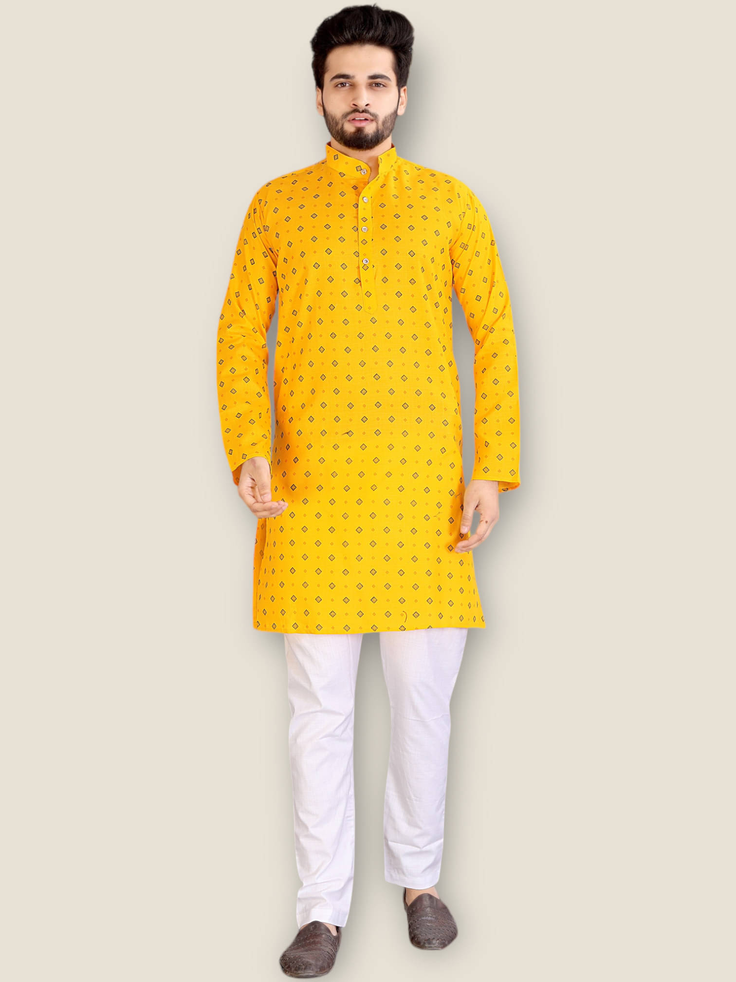     			SOPANI Yellow Cotton Blend Regular Fit Men's Kurta Pyjama Set ( Pack of 1 )