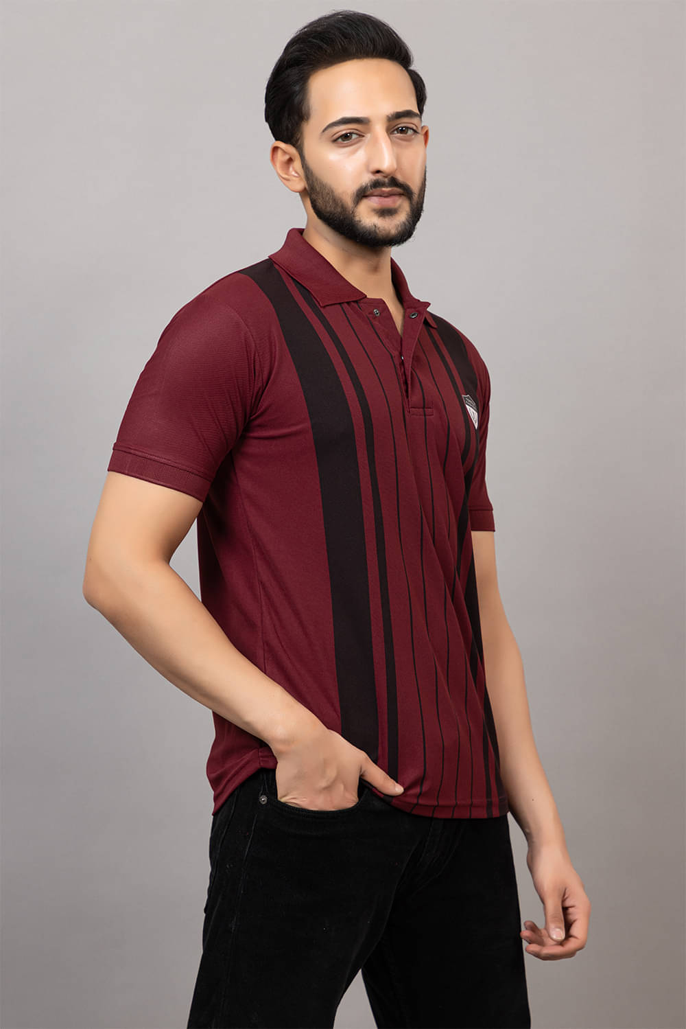     			TOROLY Men Cotton Blend Regular Fit Colorblock T-Shirt ( Maroon )