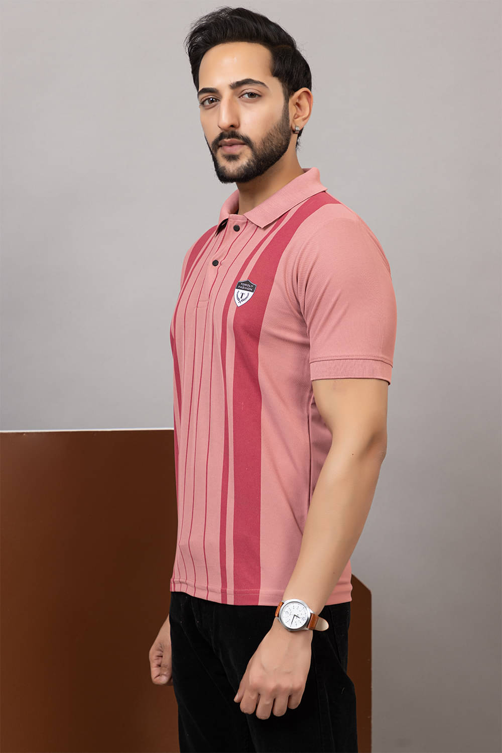     			TOROLY Men Cotton Blend Regular Fit Colorblock T-Shirt ( Rose Gold )