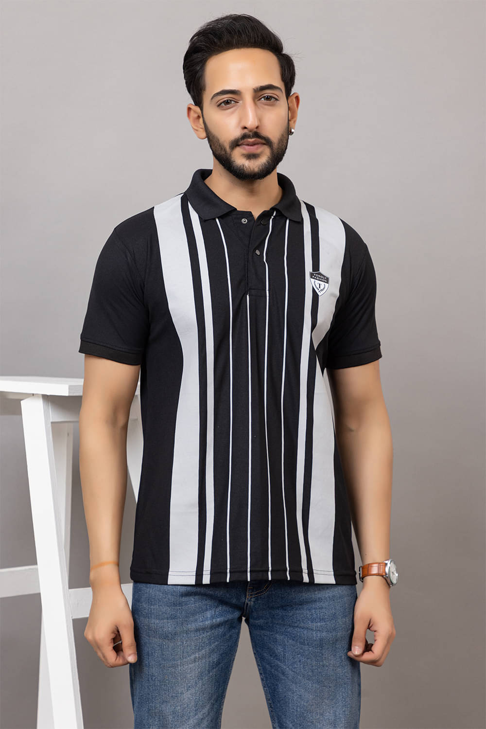 TOROLY Men Cotton Blend Regular Fit Colorblock T-Shirt ( Black )     			TOROLY Men Cotton Blend Regular Fit Colorblock T-Shirt ( Black )