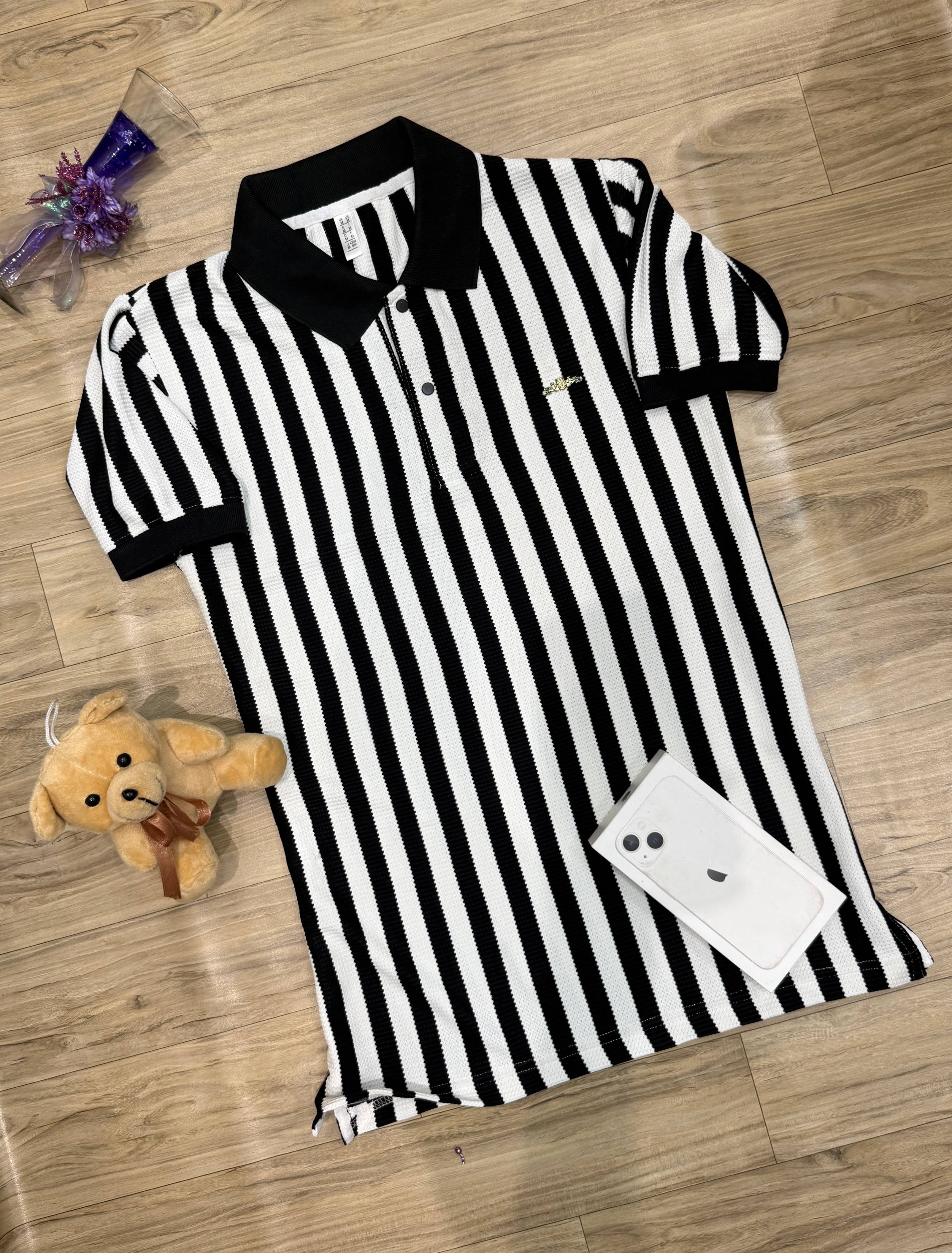     			TOROLY Men Cotton Blend Regular Fit Colorblock T-Shirt ( Black )