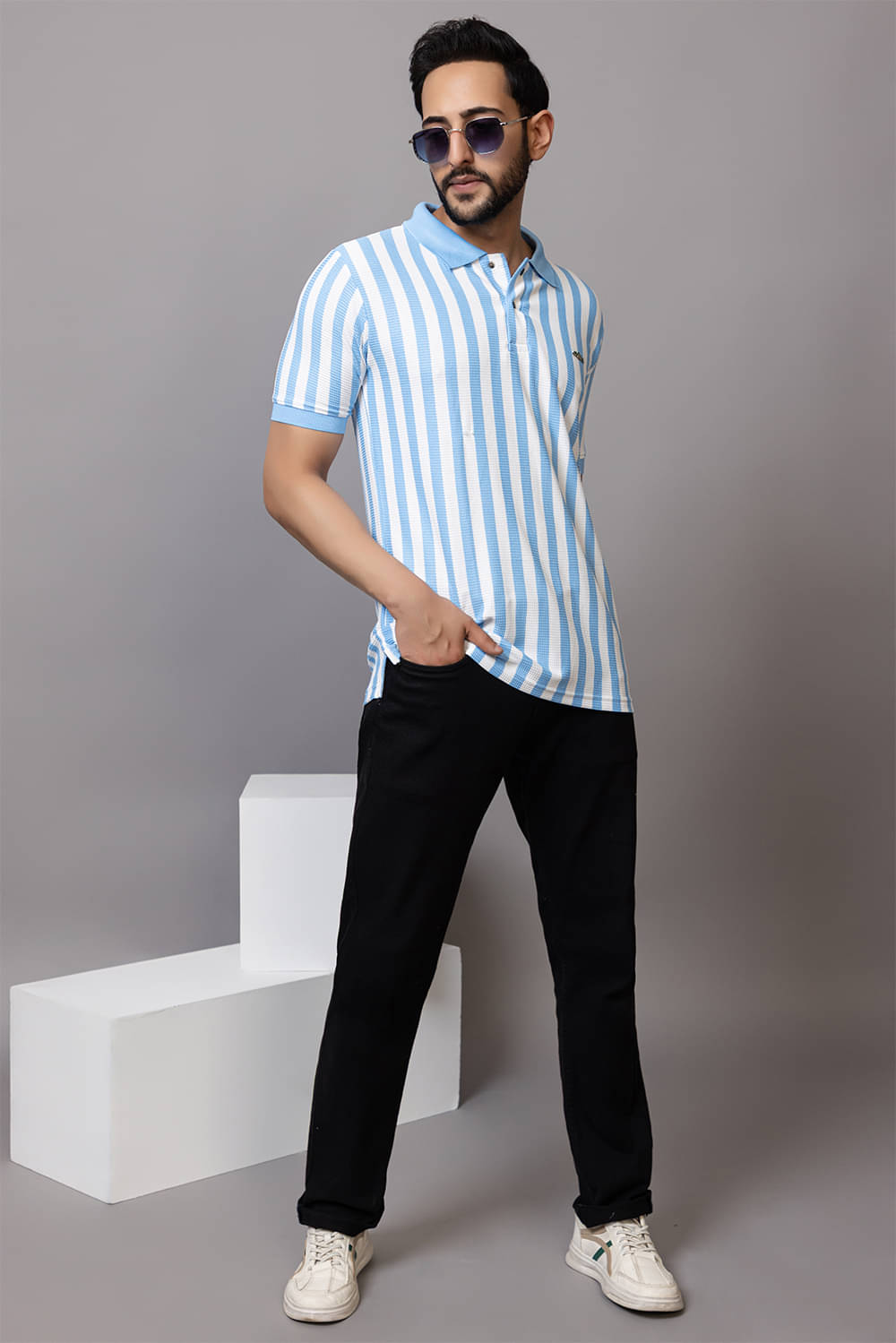     			TOROLY Men Cotton Blend Regular Fit Colorblock T-Shirt ( Sky Blue )