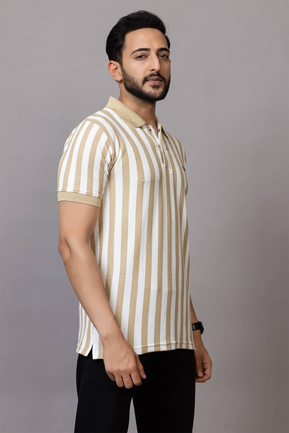     			TOROLY Men Cotton Blend Regular Fit Colorblock T-Shirt ( Cream )
