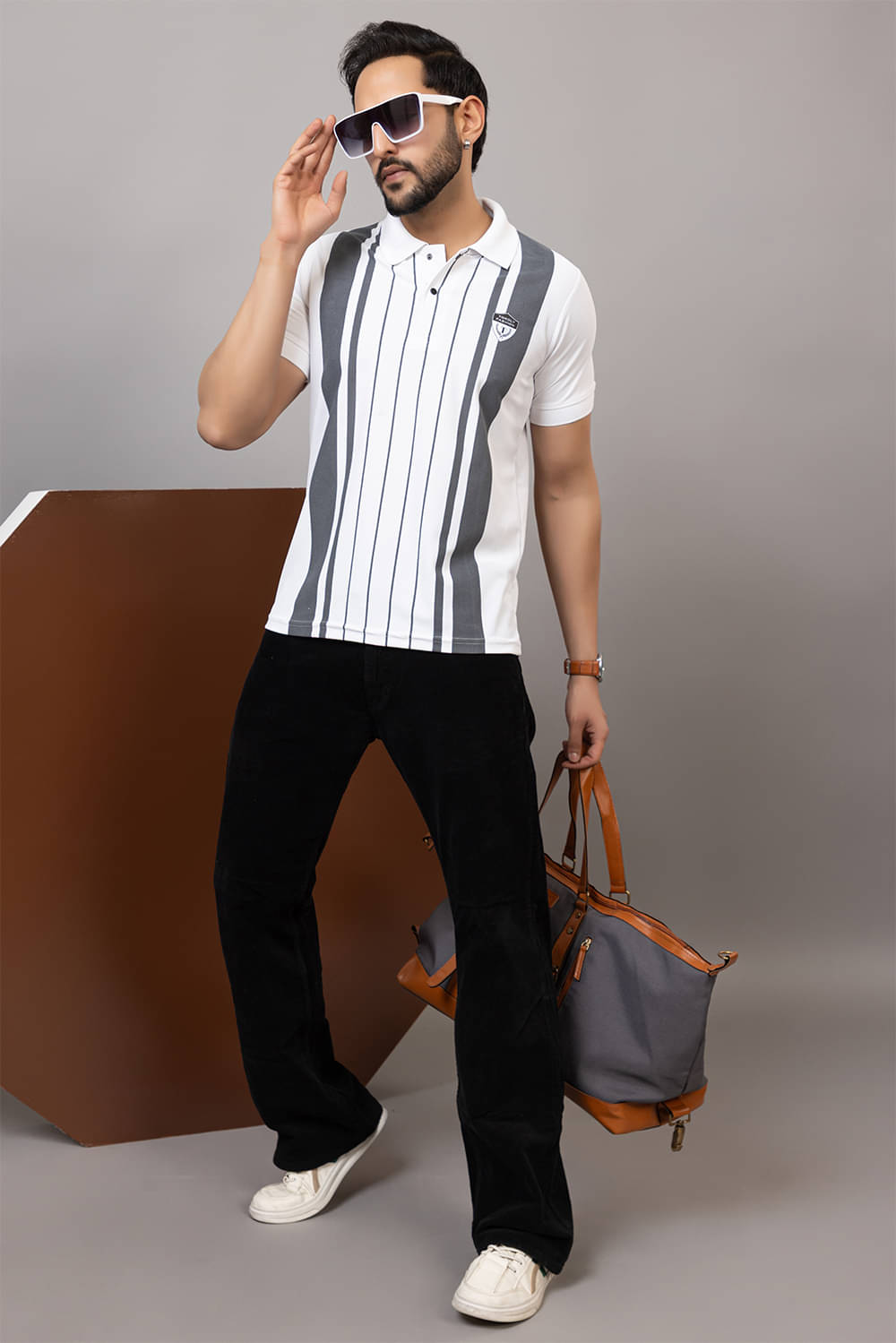     			TOROLY Men Cotton Blend Regular Fit Colorblock T-Shirt ( White )