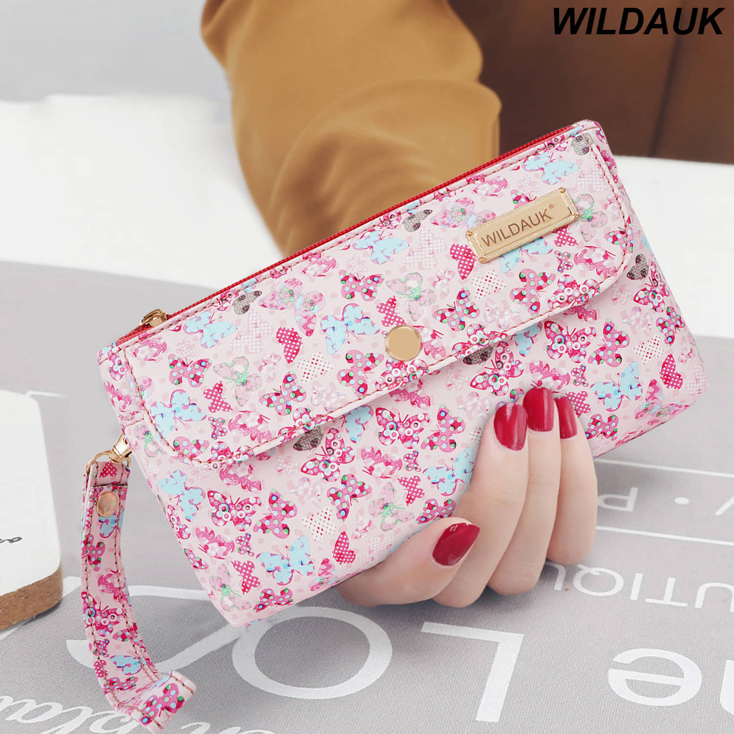     			WILDAUK Pink Pure Leather Box Clutch