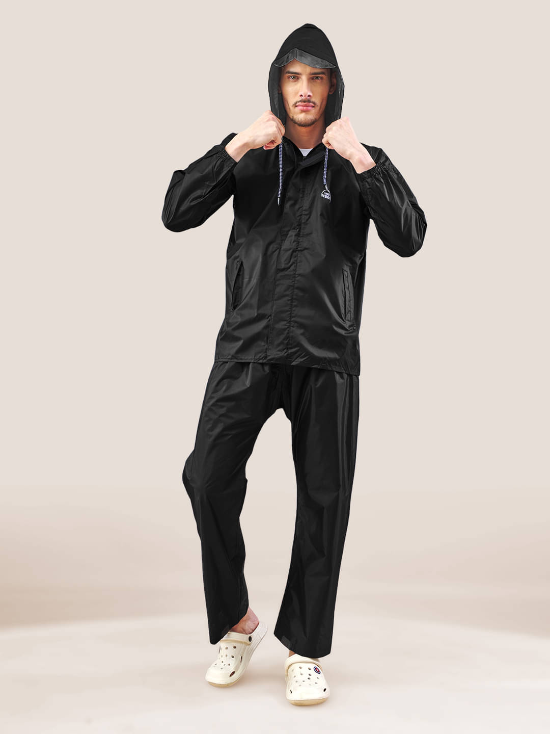     			lux venus Black Nylon Men's Rain Suit ( Pack of 1 )