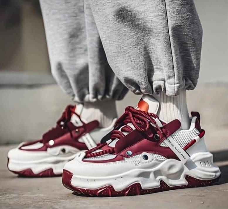     			Akiko WAVESTRIDE red Men's Sneakers